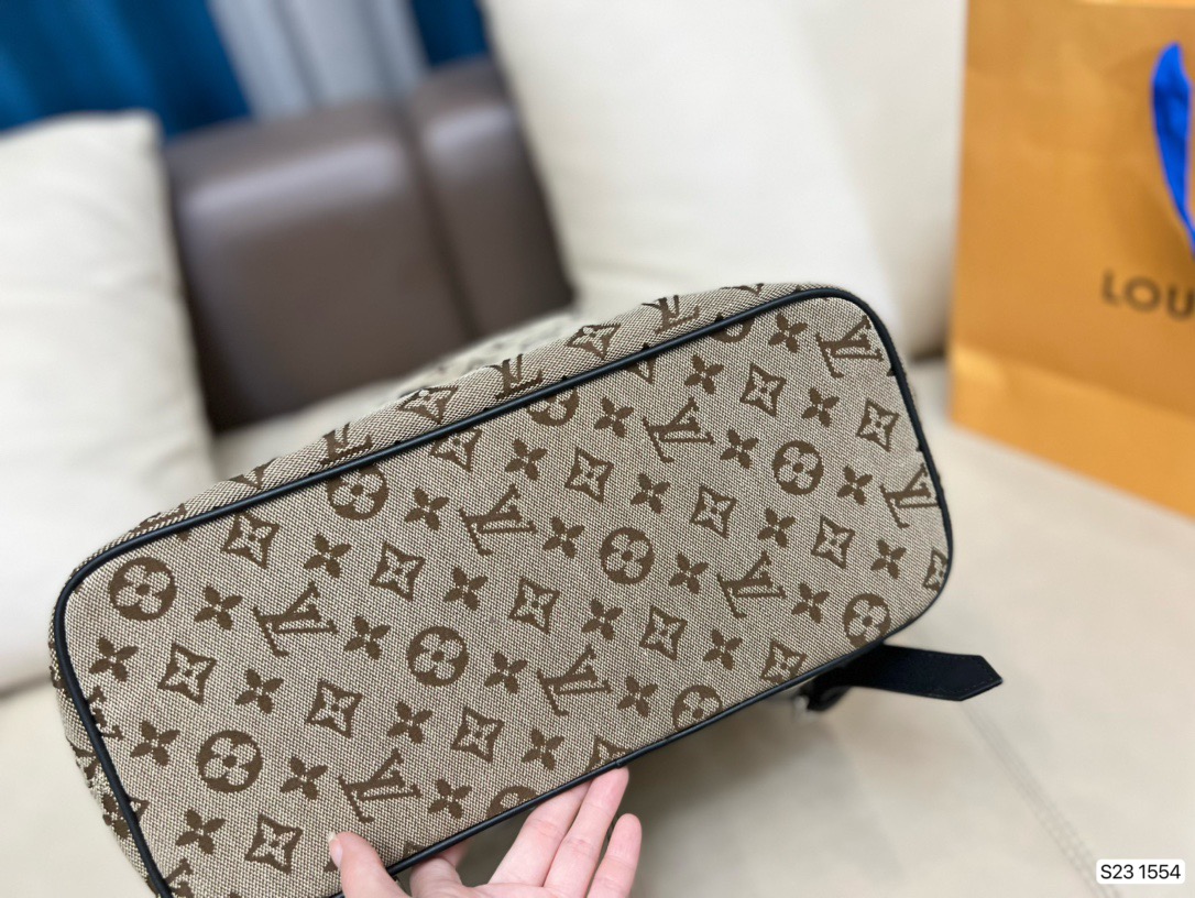 509 $79 gucci gallery