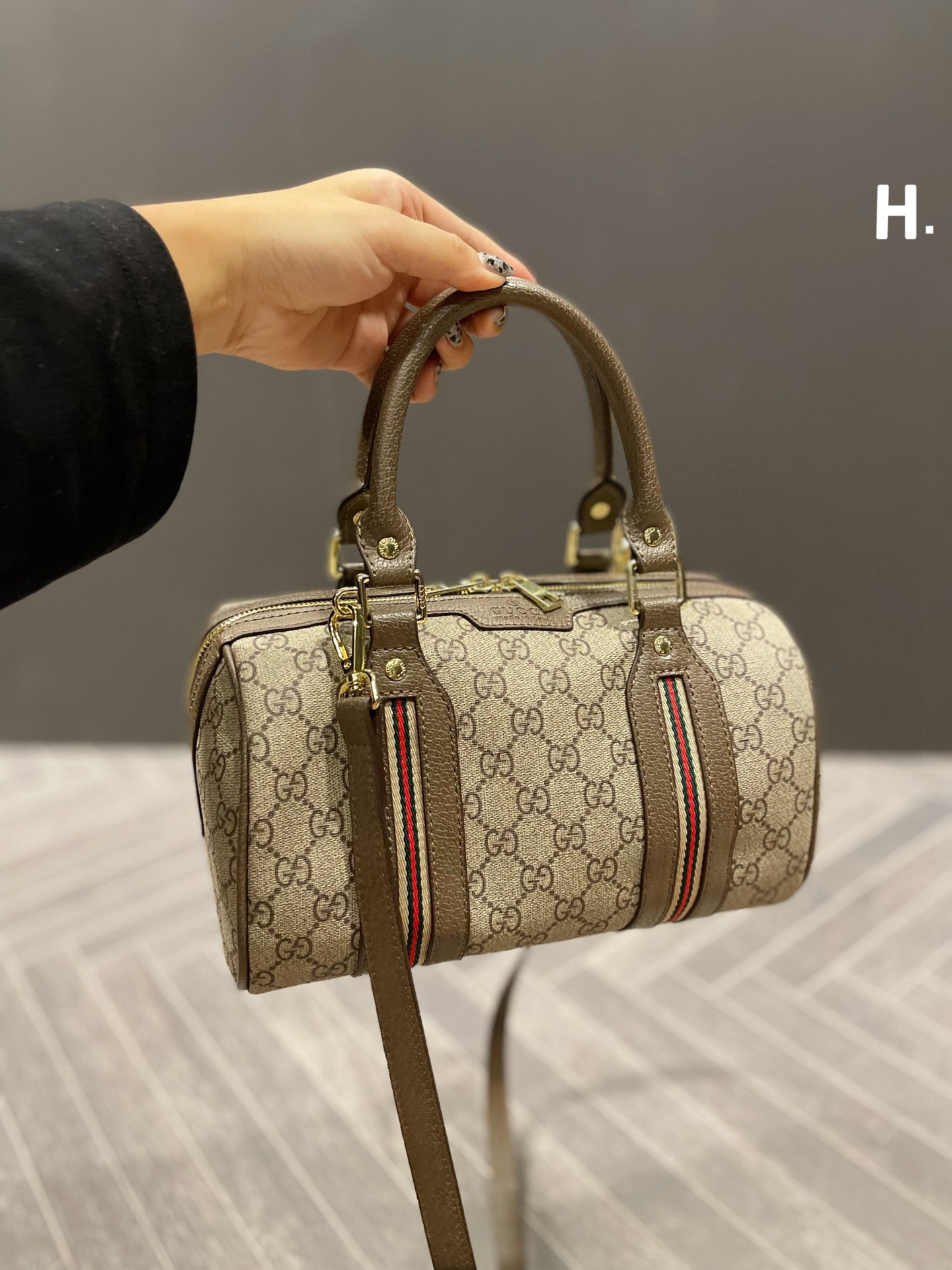 516 $69 gucci gallery