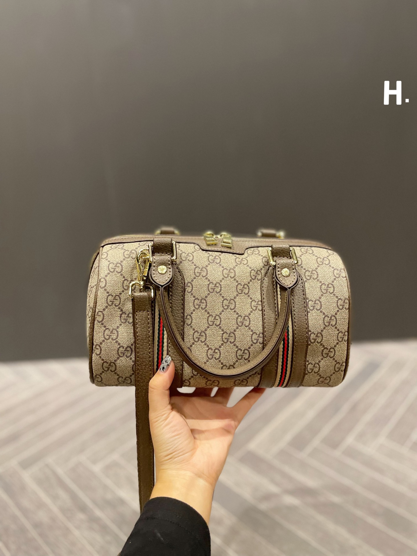 516 $69 gucci gallery