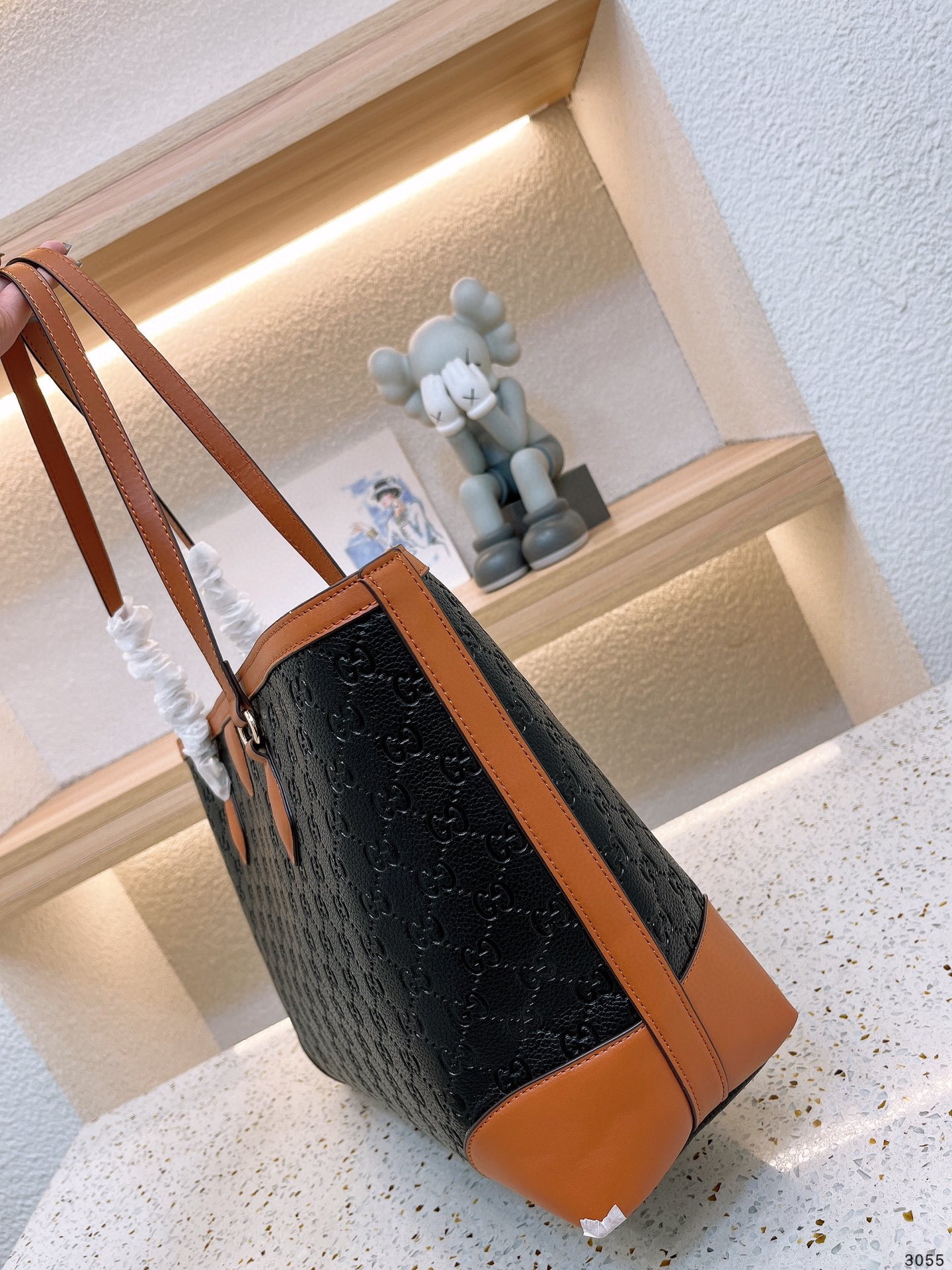 528  $59 gucci gallery