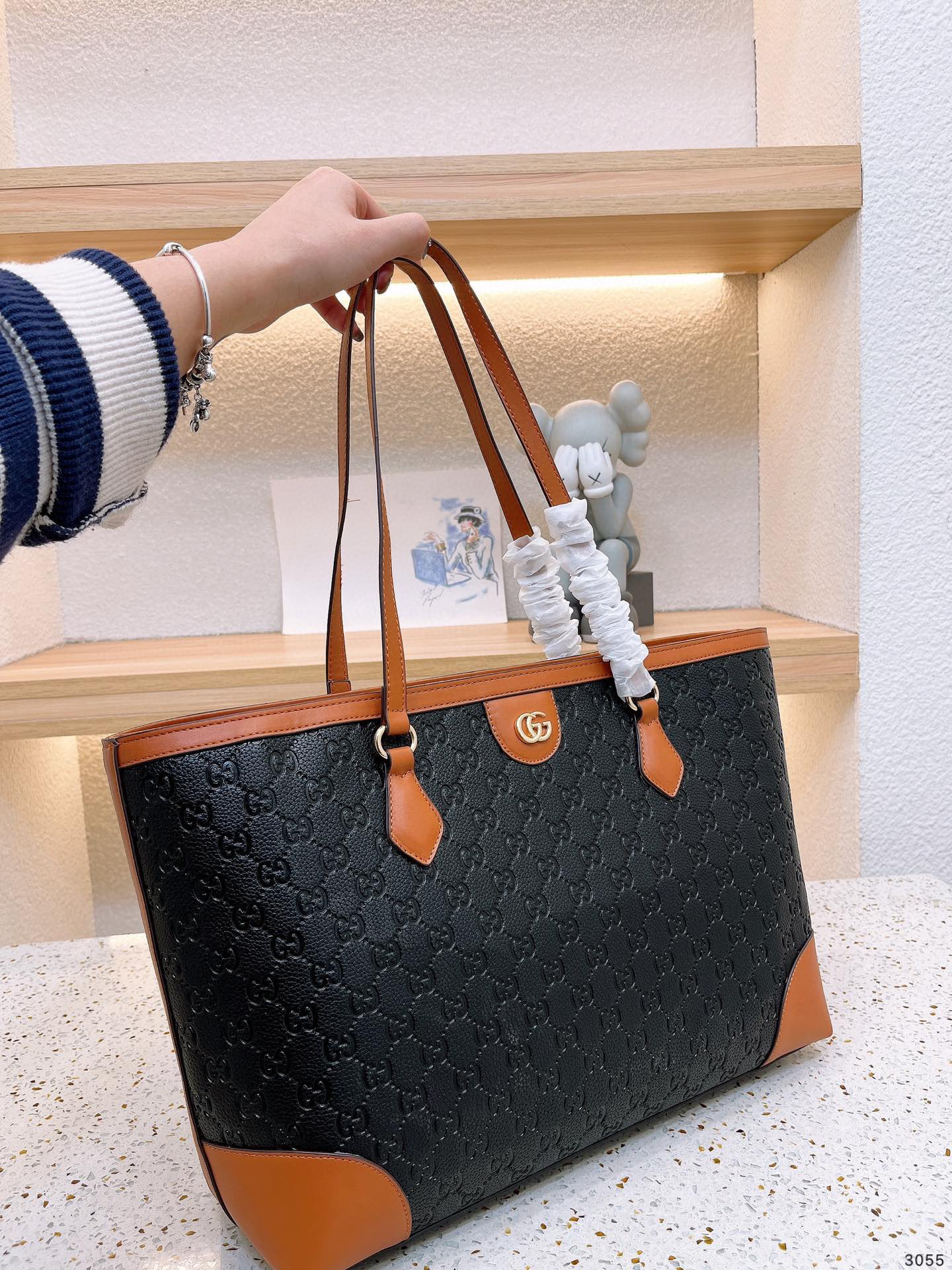 528  $59 gucci gallery