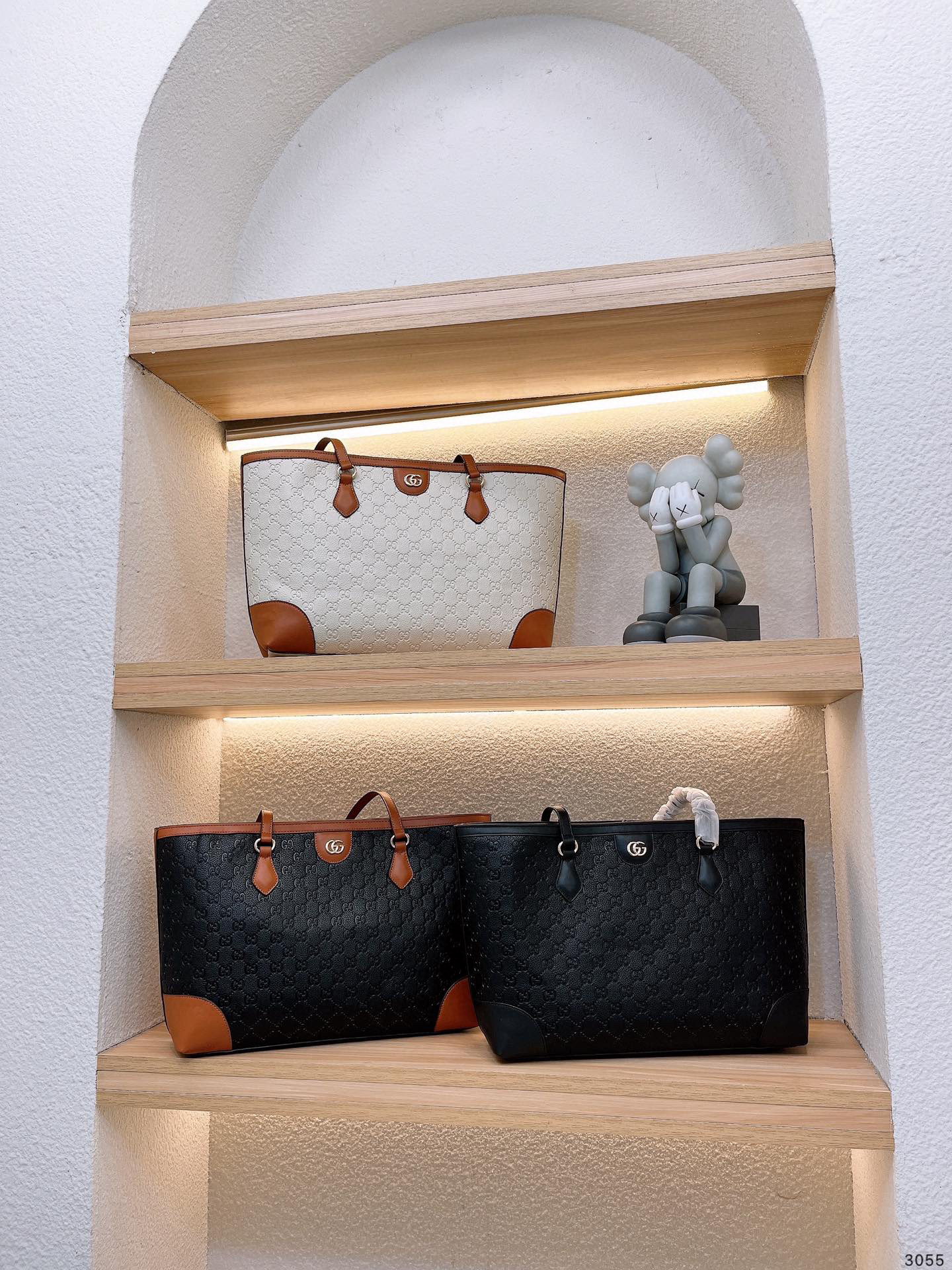 528  $59 gucci gallery