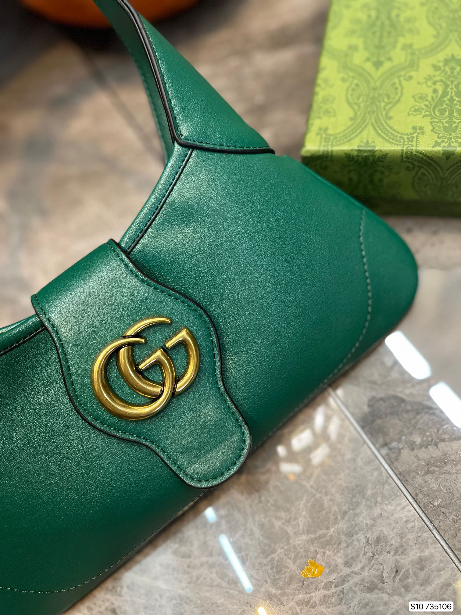 534  $55 gucci gallery