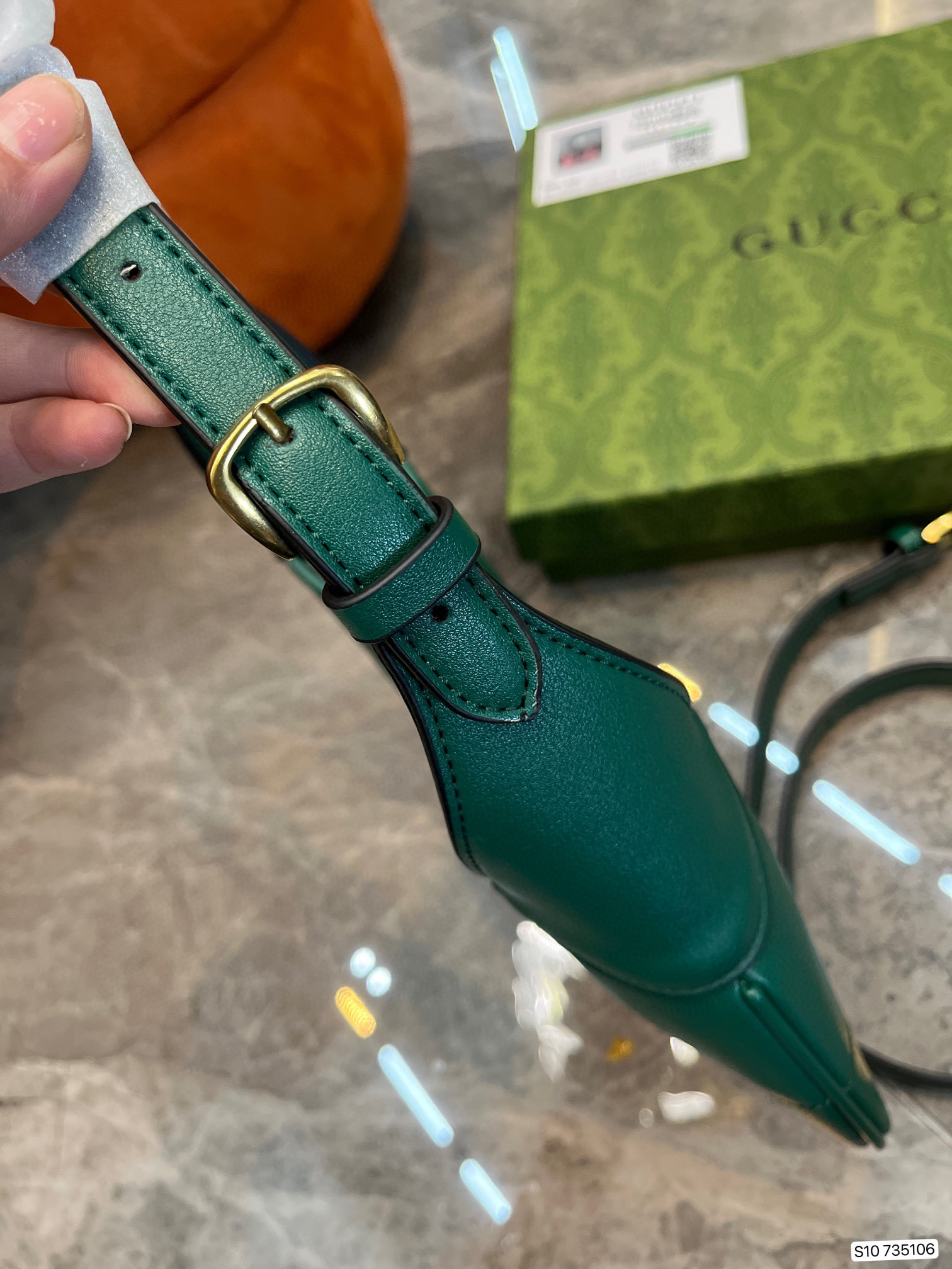 534  $55 gucci gallery