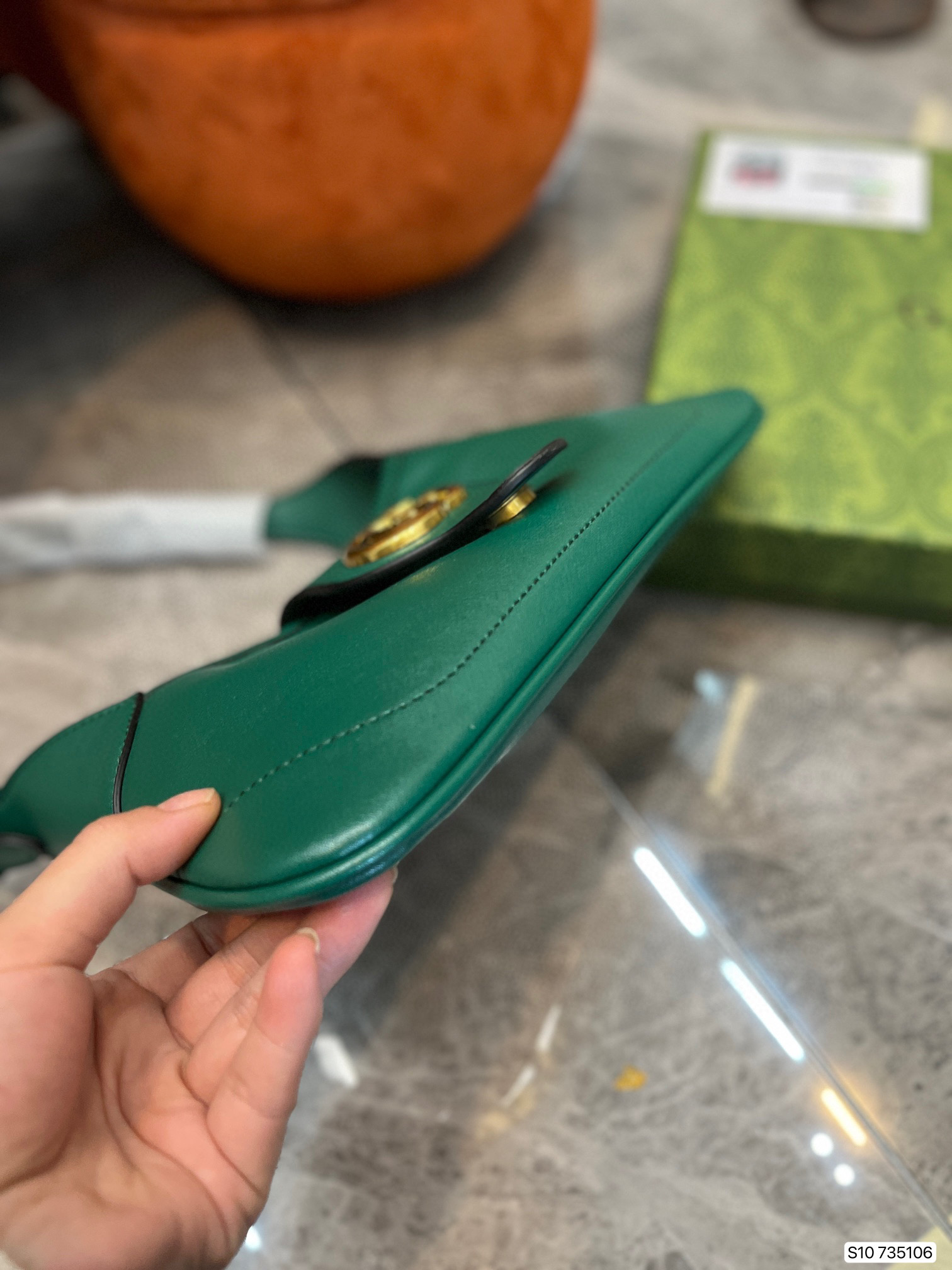 534  $55 gucci gallery