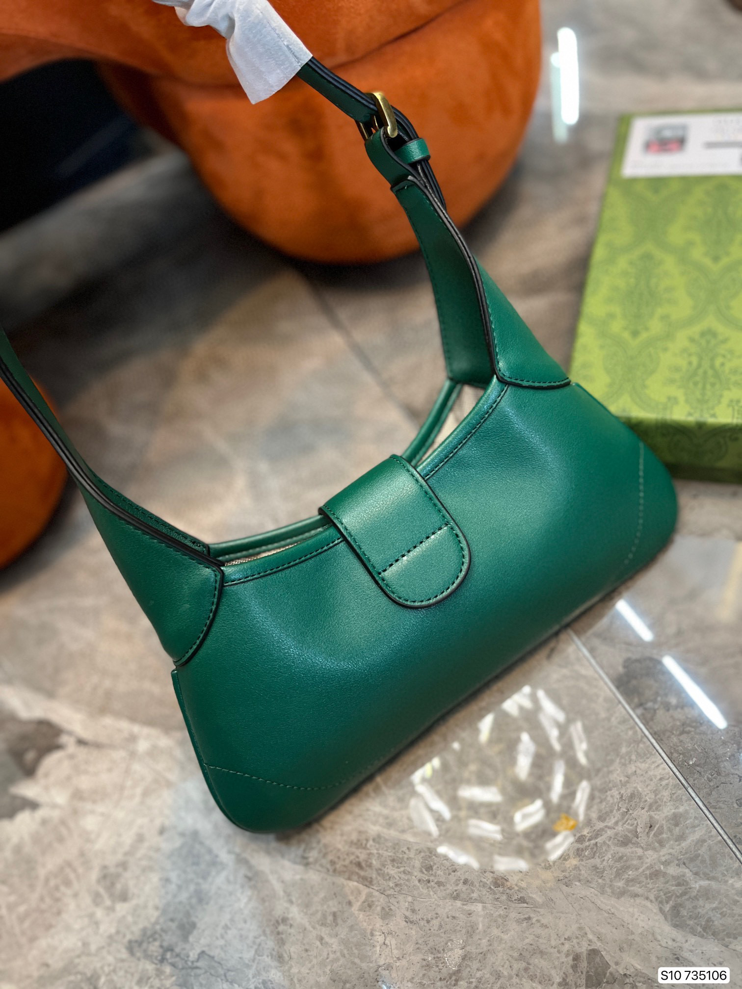 534  $55 gucci gallery