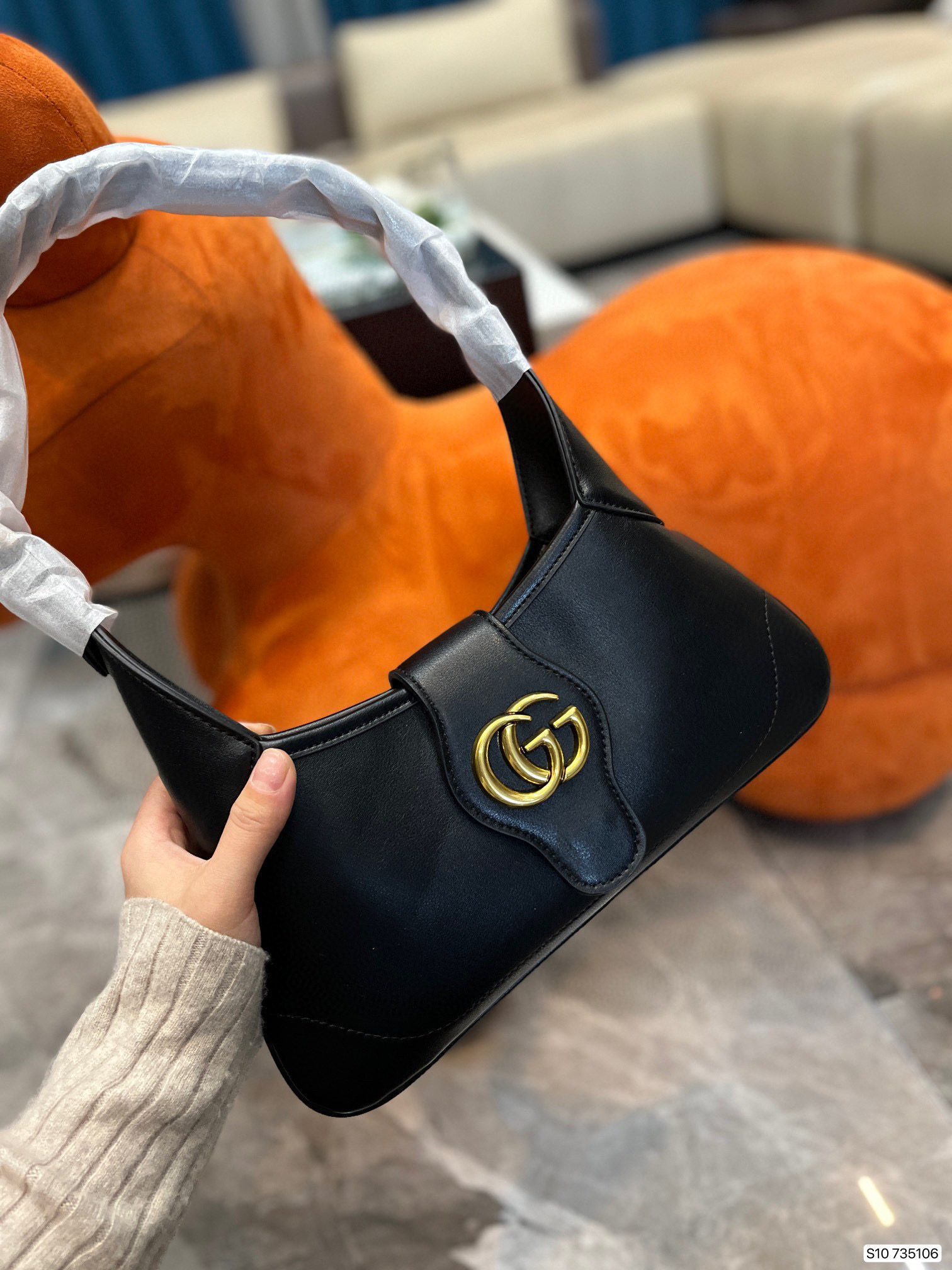 534  $55 gucci gallery