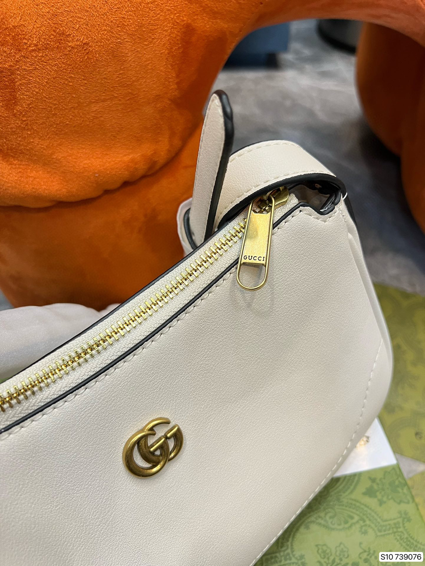 538  $55 gucci gallery