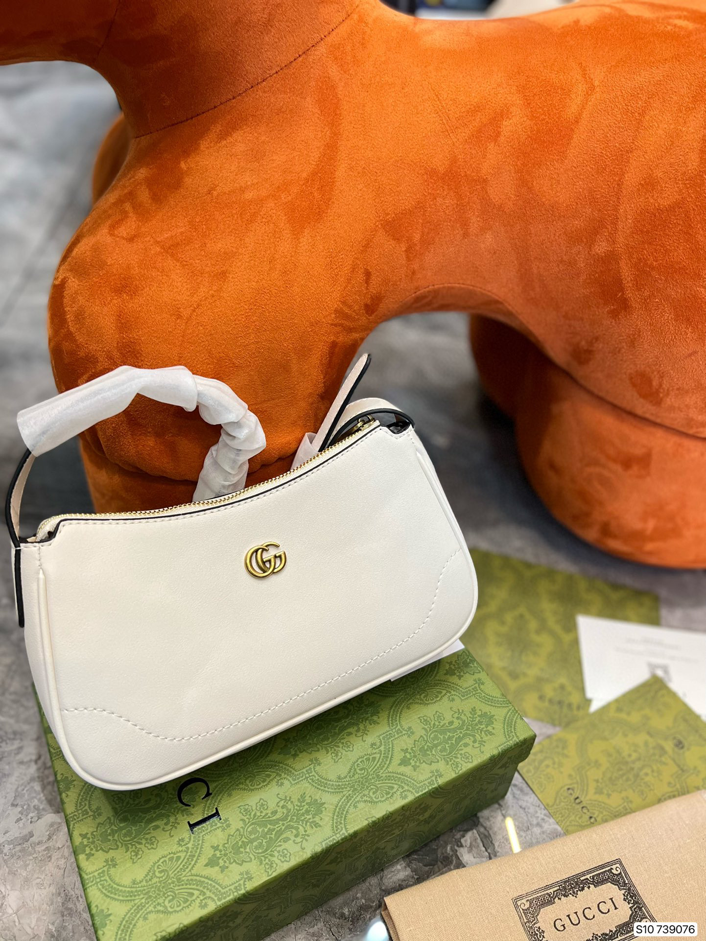 538  $55 gucci gallery