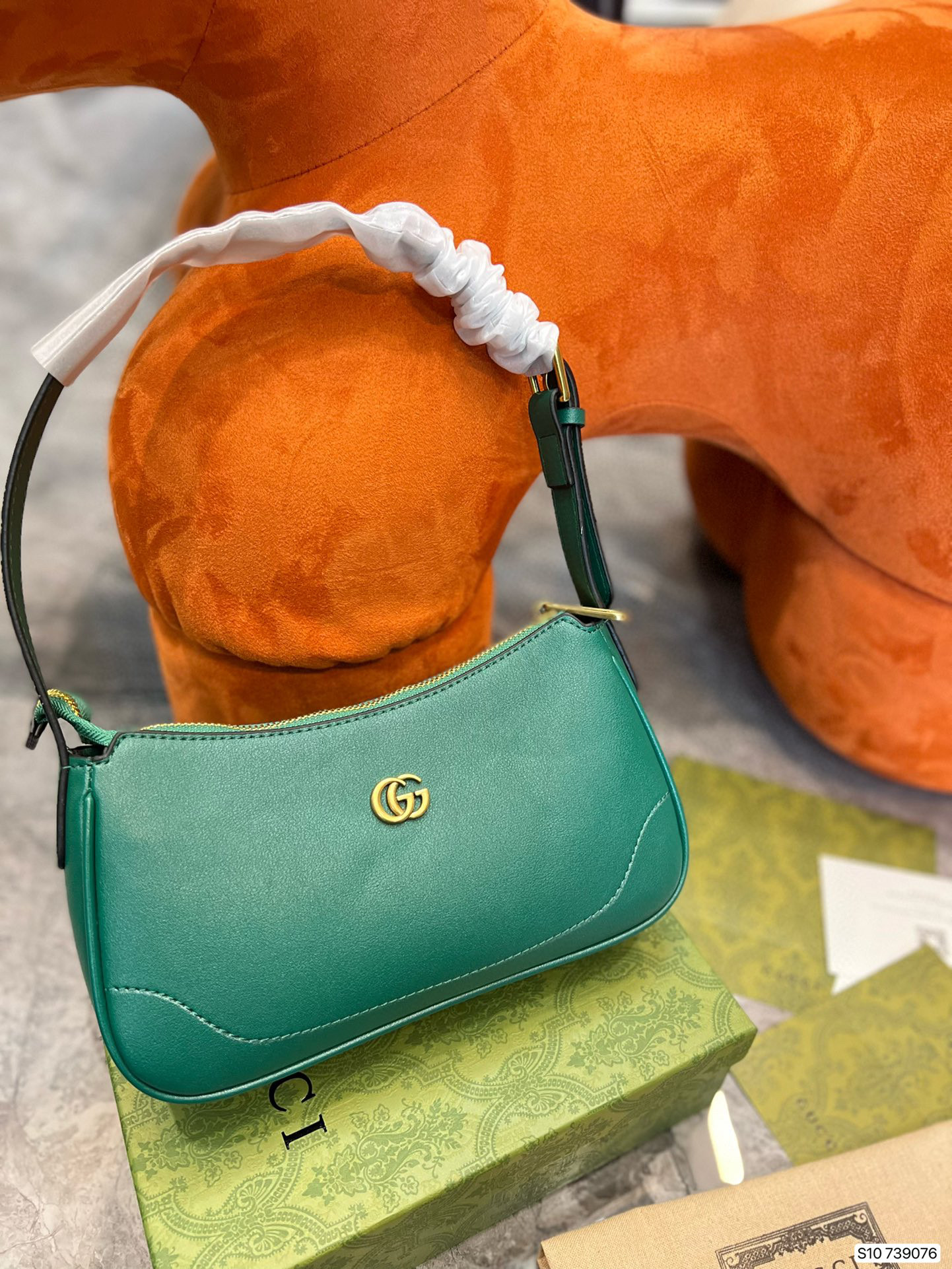 538  $55 gucci gallery