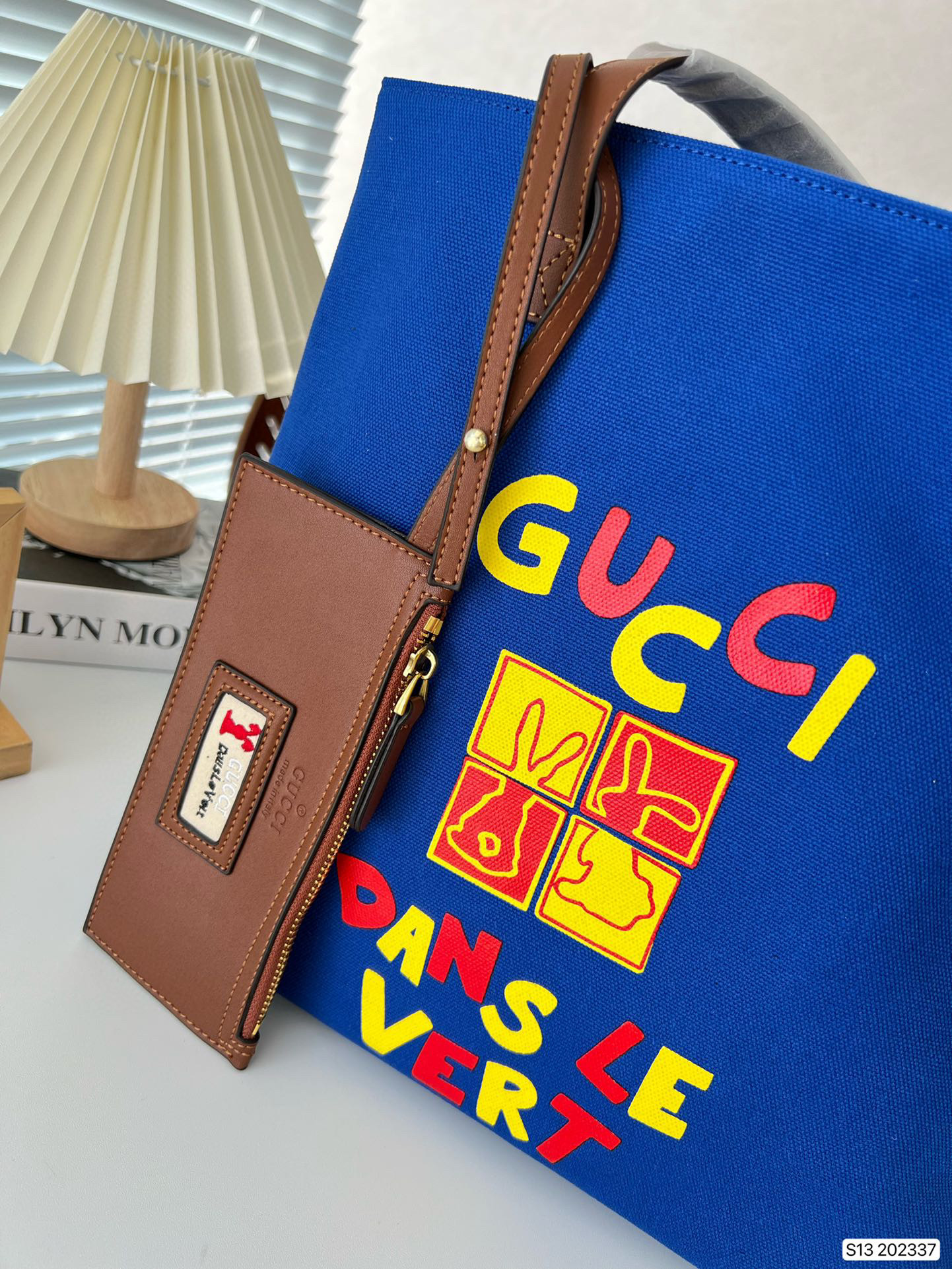 541  $60 gucci gallery