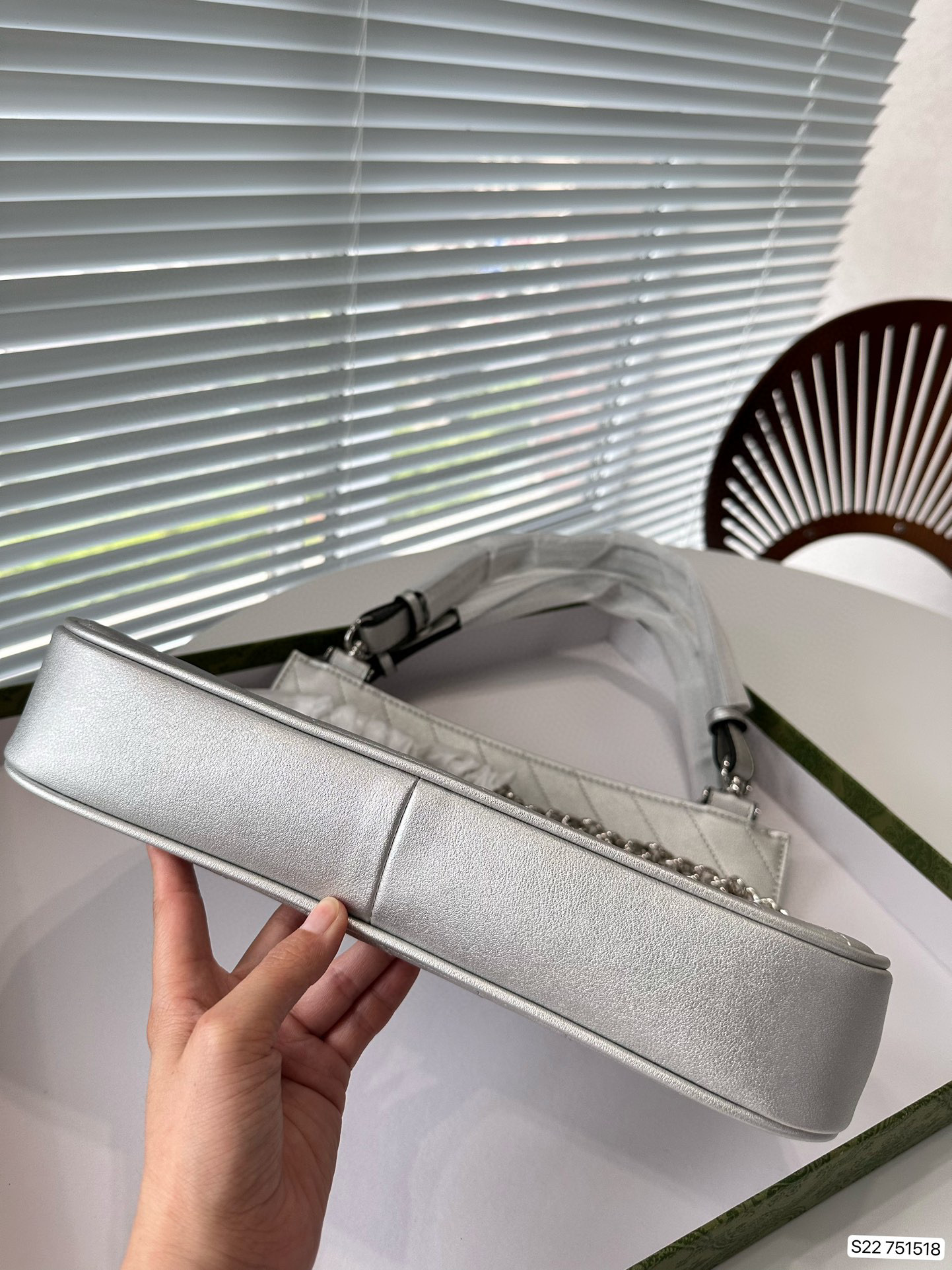 564 $71 gucci gallery