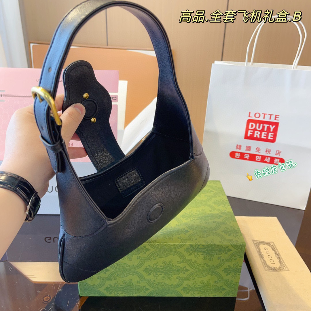 568 $76 gucci gallery