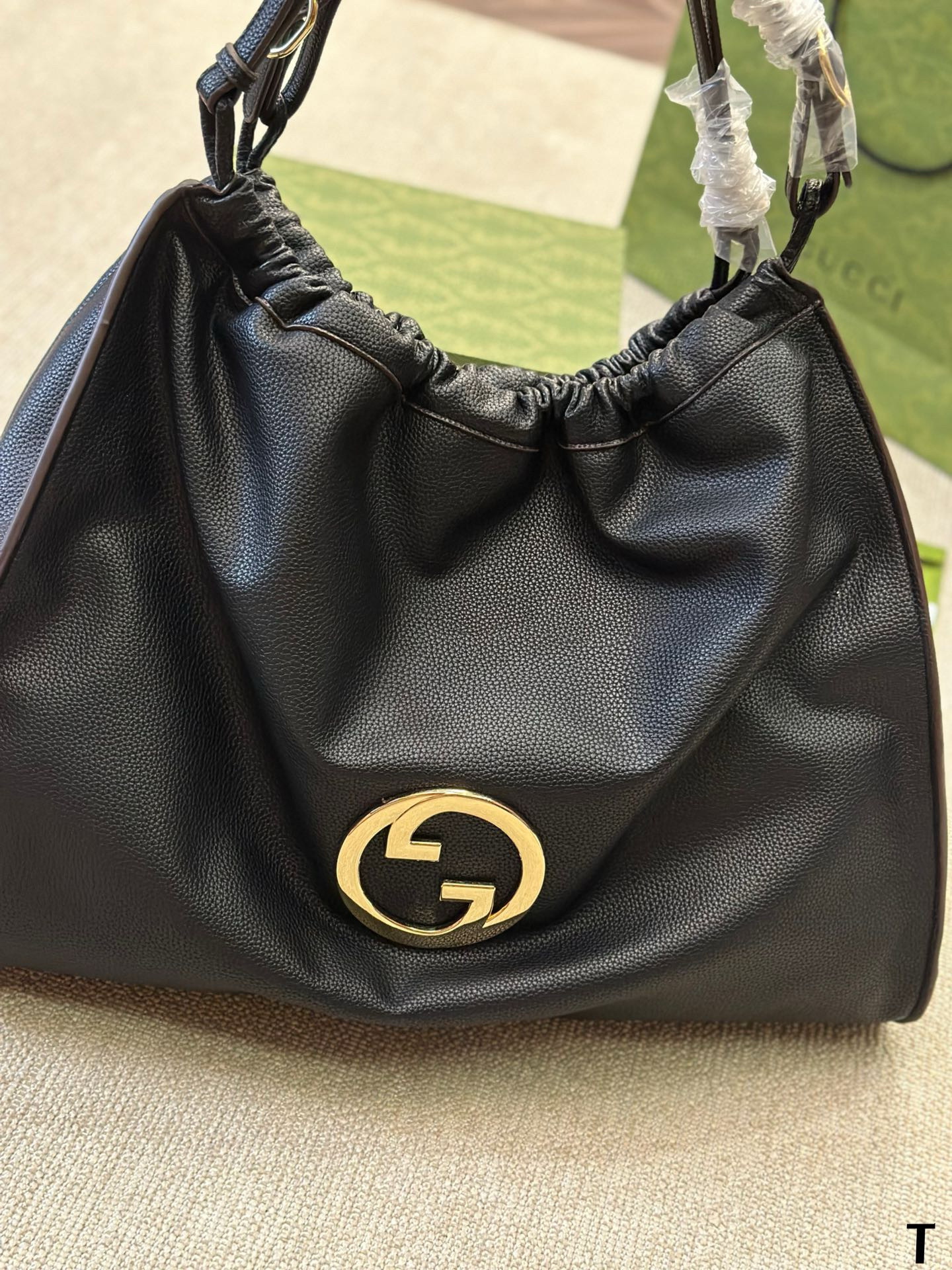 584 $78 gucci gallery