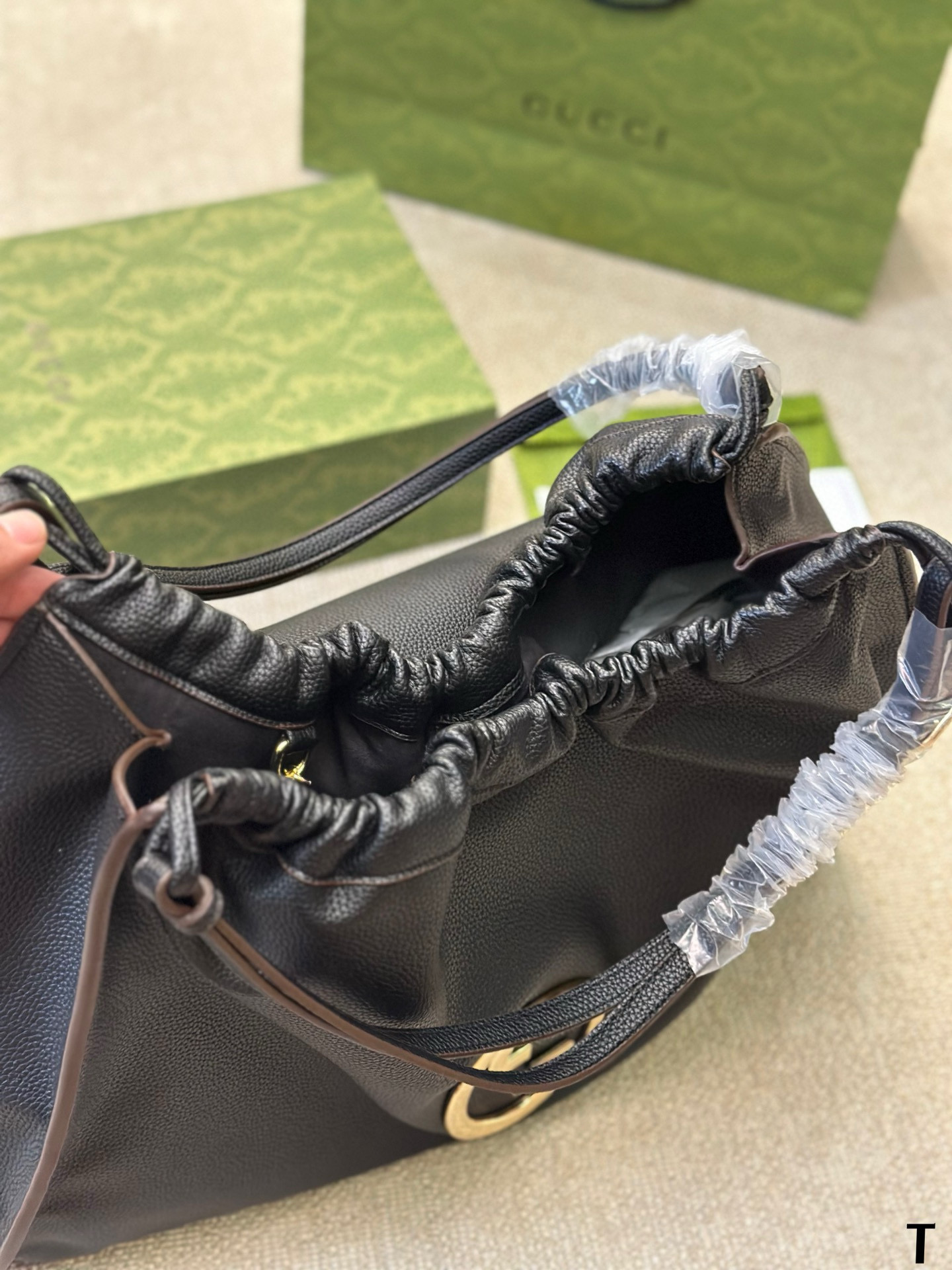 584 $78 gucci gallery