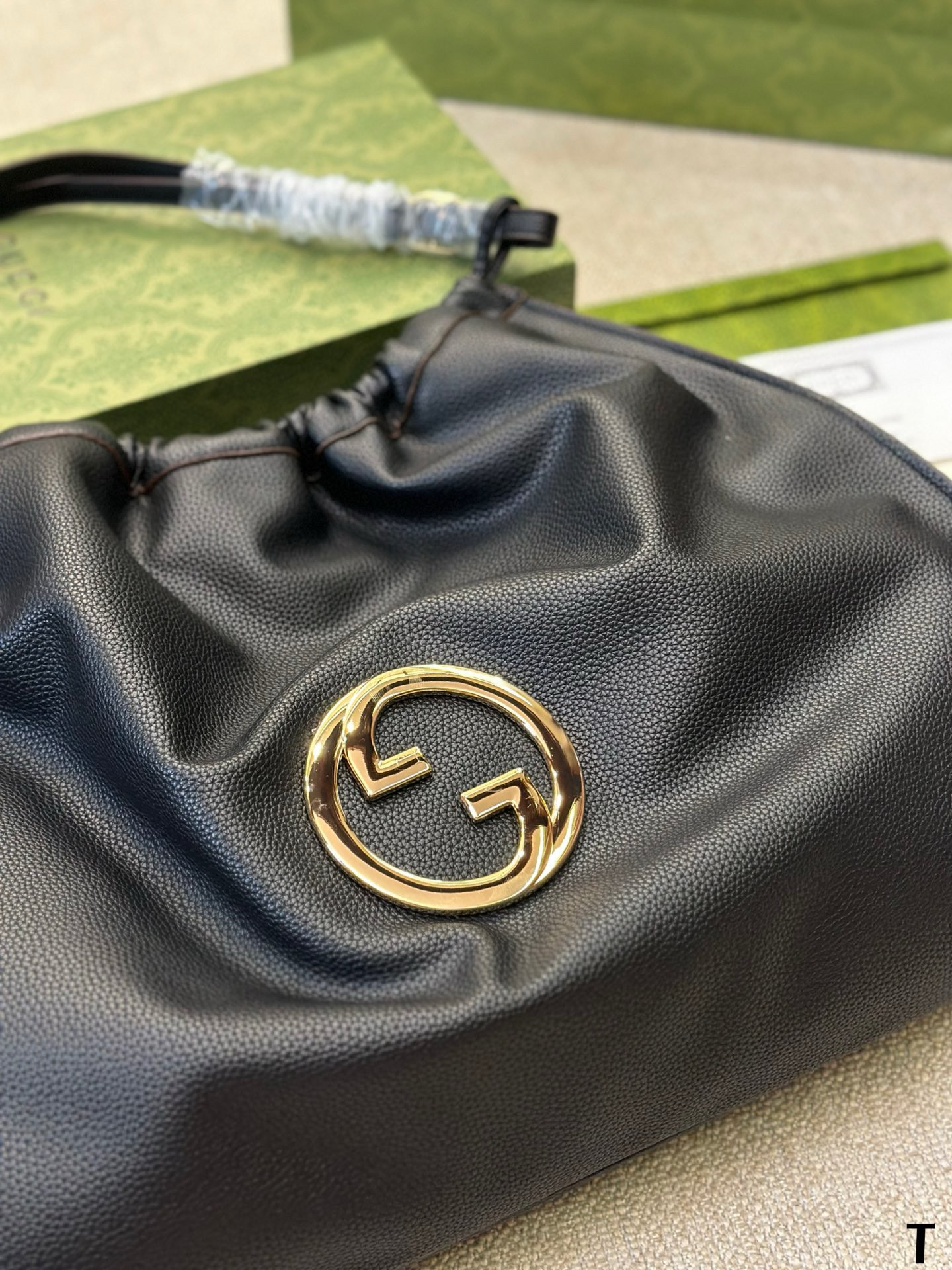 584 $78 gucci gallery