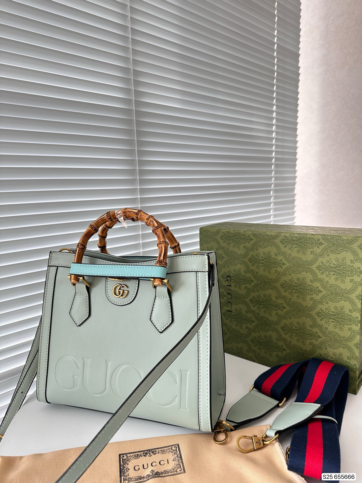 585 $81 gucci gallery
