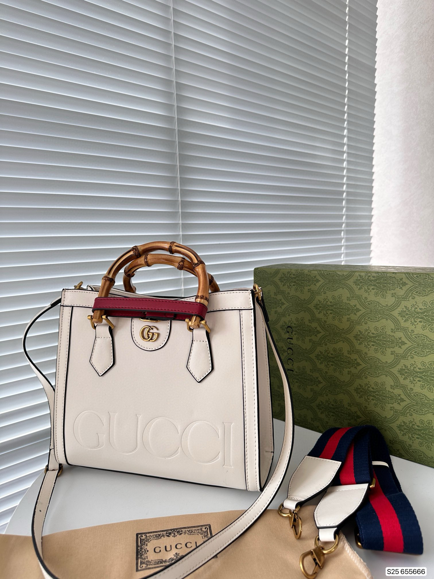 585 $81 gucci gallery
