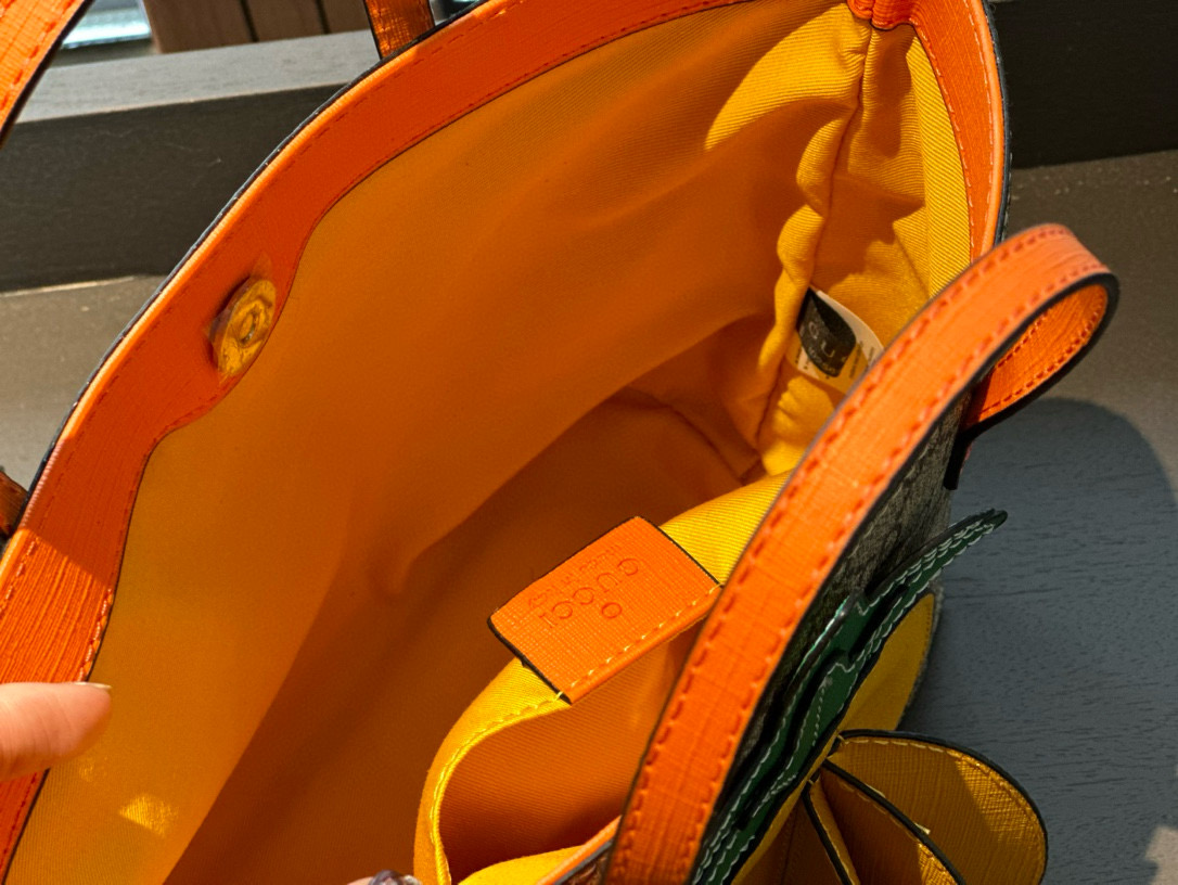 586 $56 gucci gallery