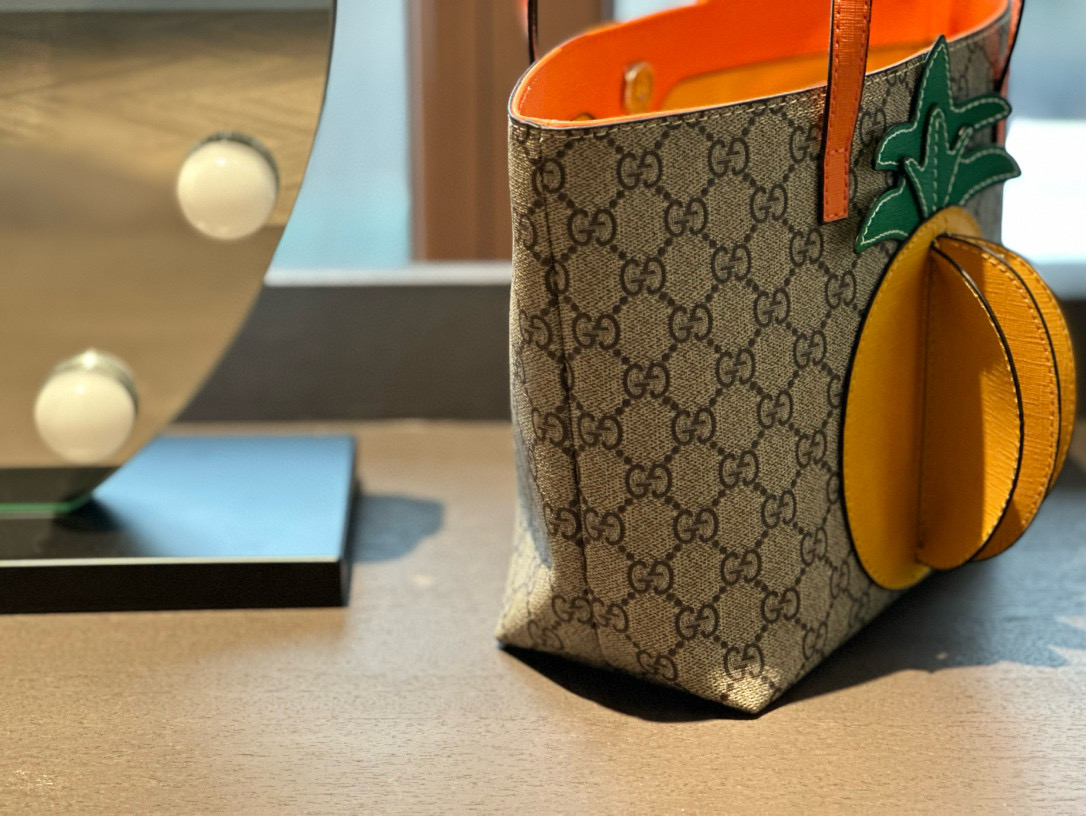 586 $56 gucci gallery