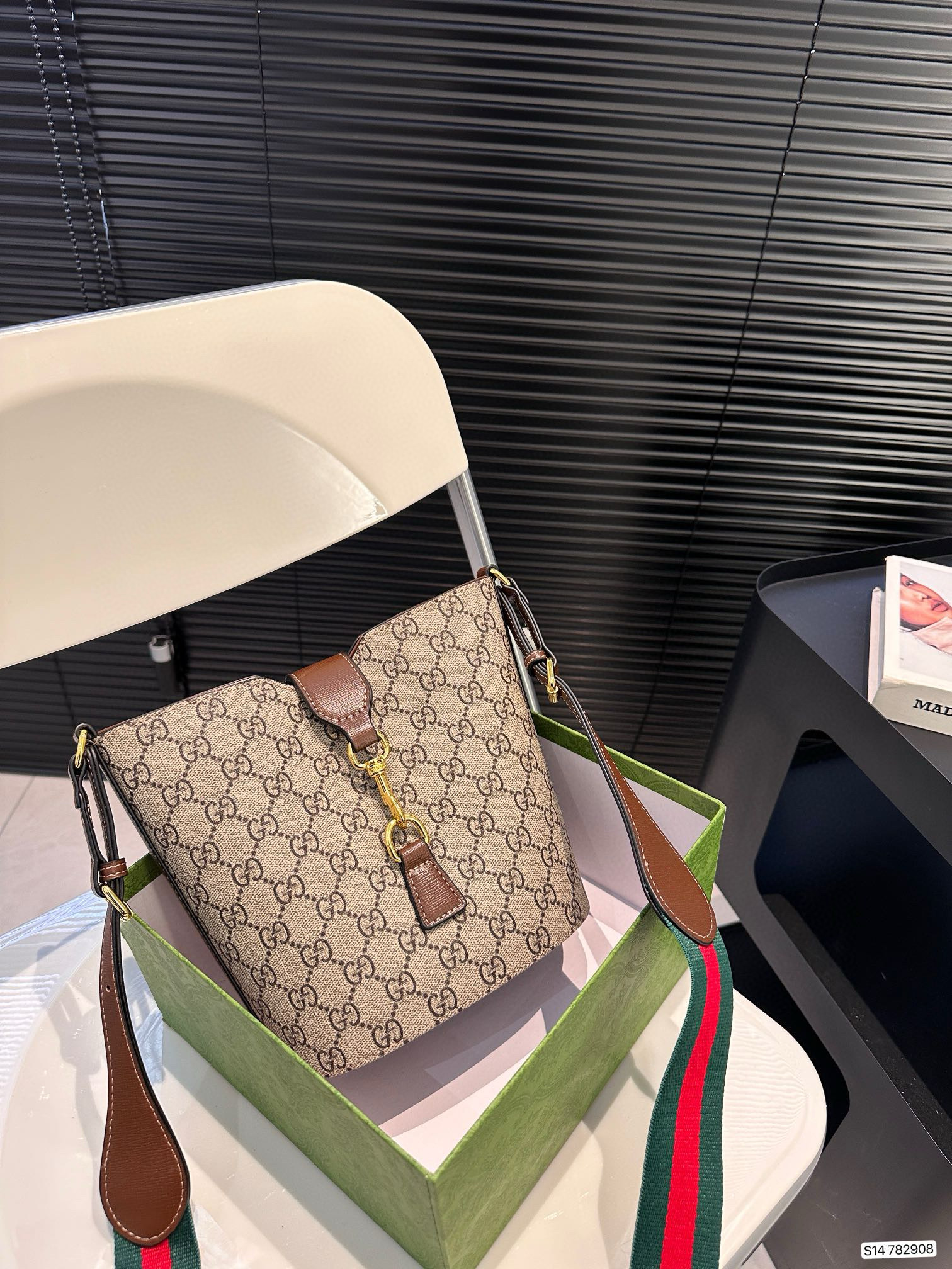 589 $63 gucci gallery