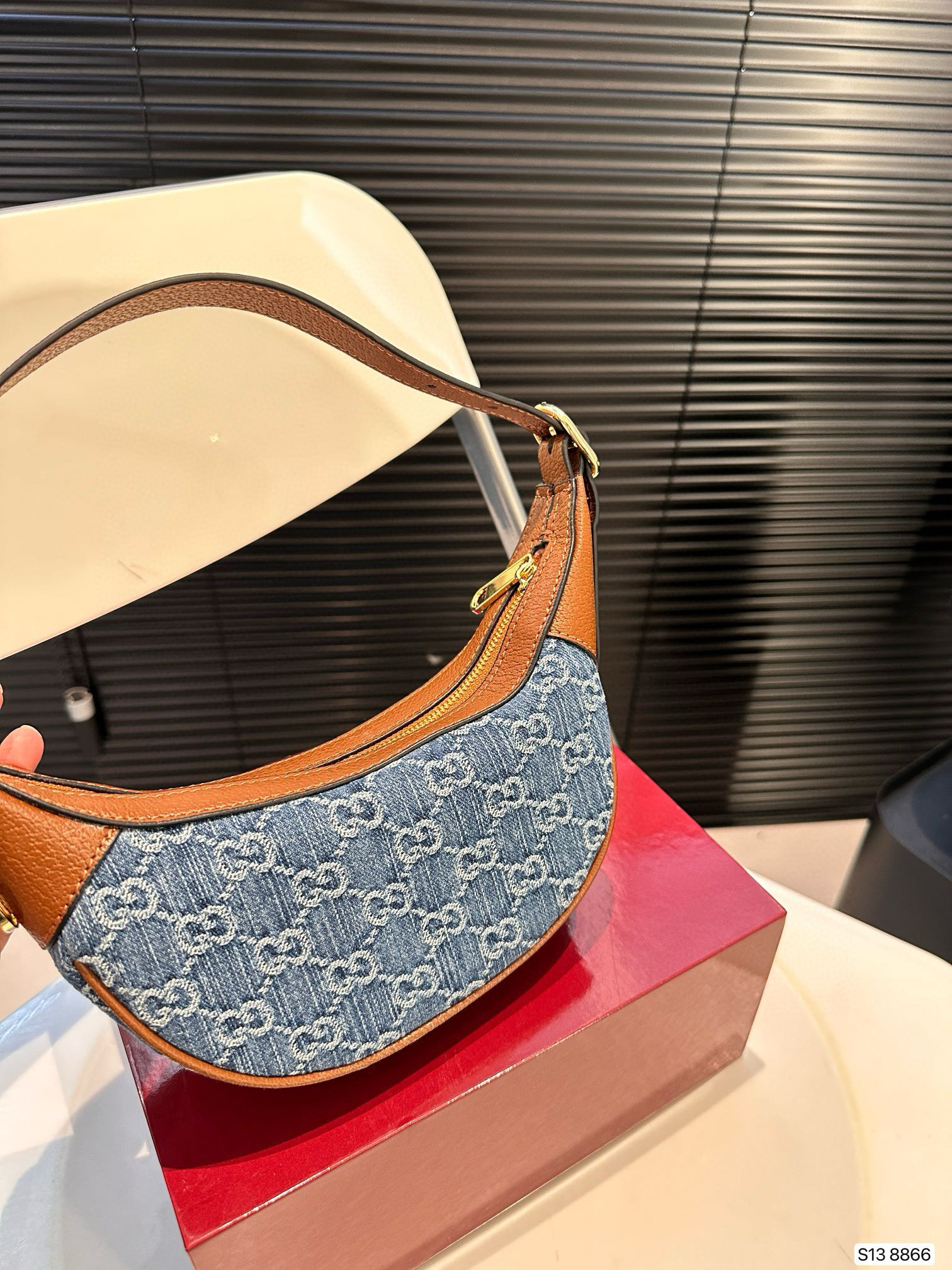 595 $61 gucci gallery