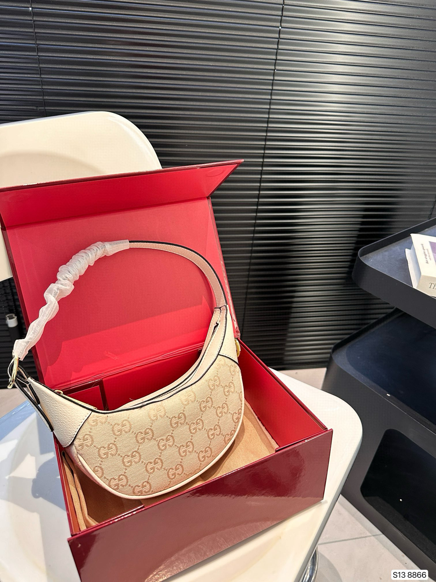 595 $61 gucci gallery