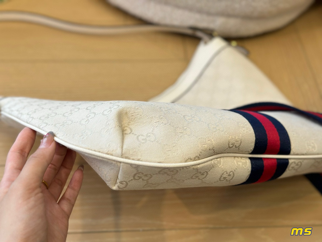 598 $61 gucci gallery