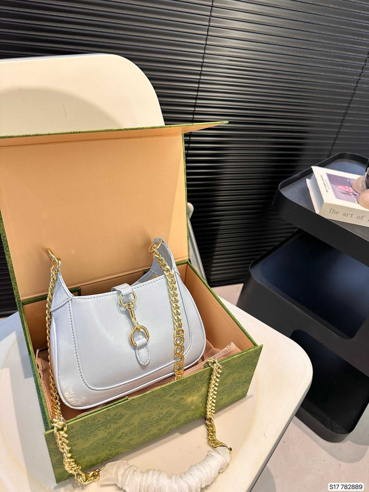 607 $66 gucci gallery