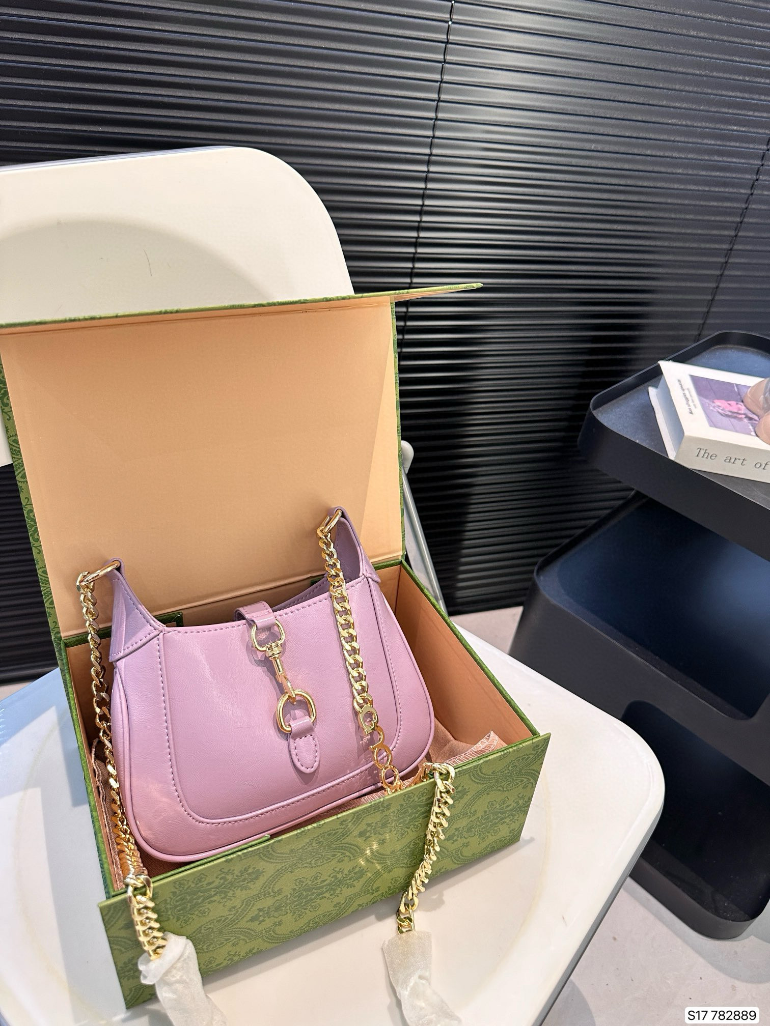 607 $66 gucci gallery