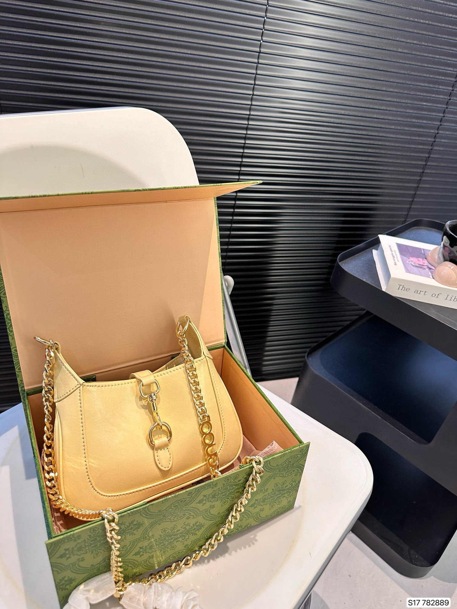 607 $66 gucci gallery