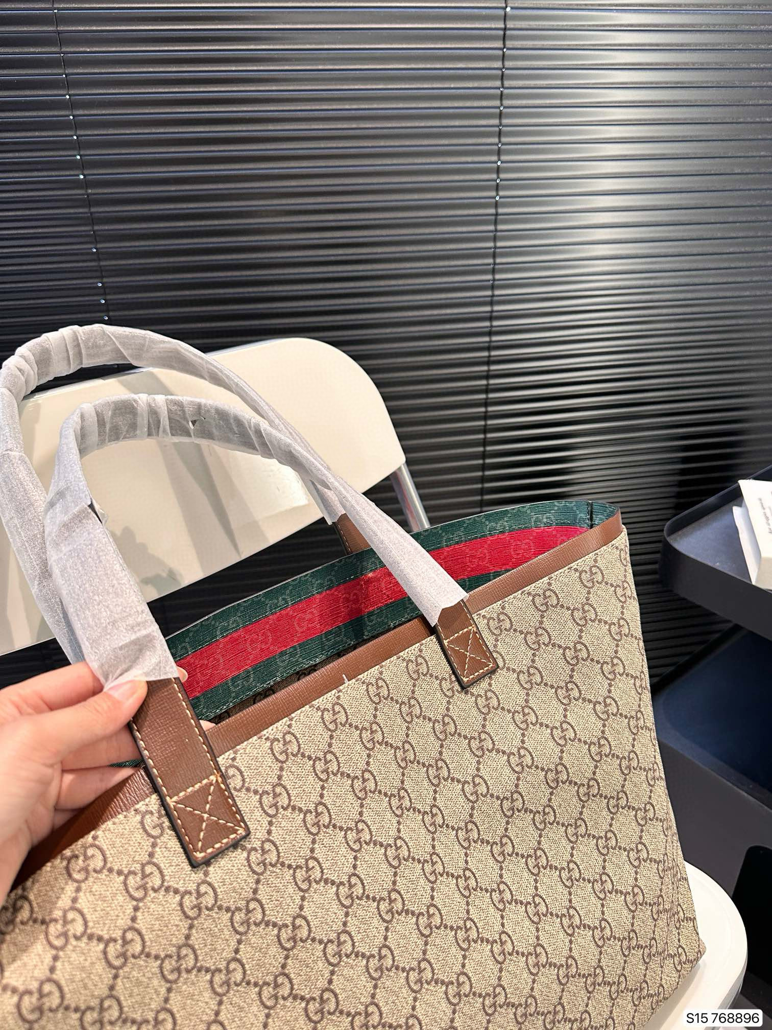 608 $66 gucci gallery