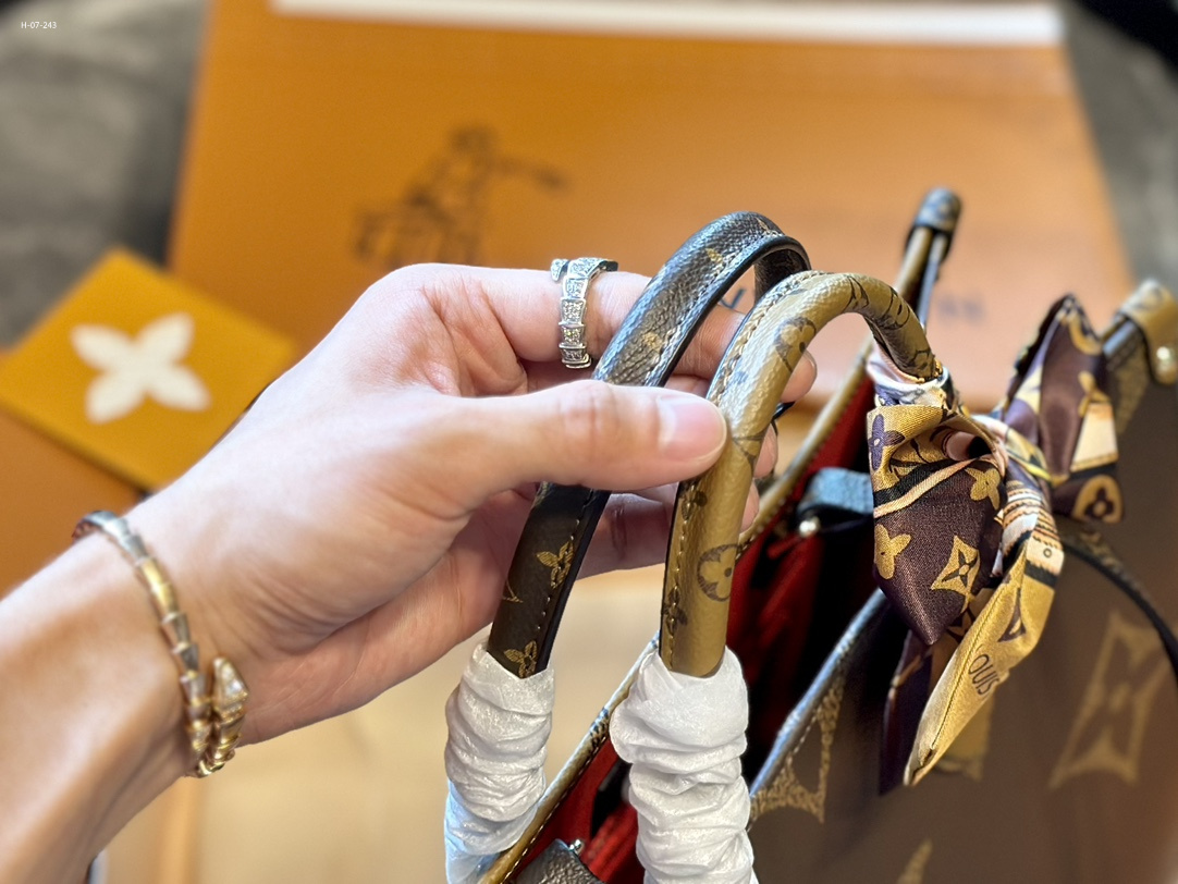 640 $96 LV gallery