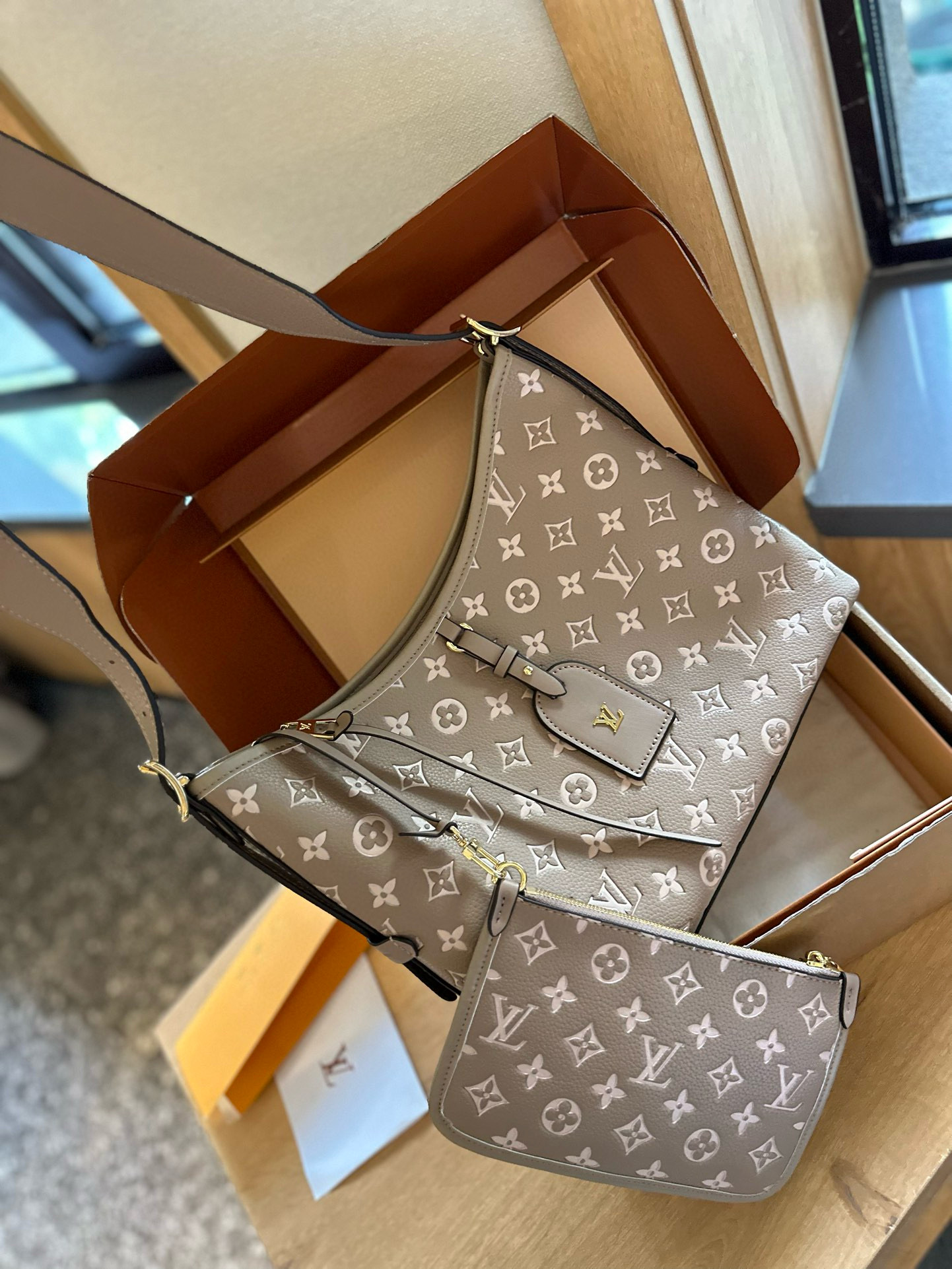 660 $60 LV gallery