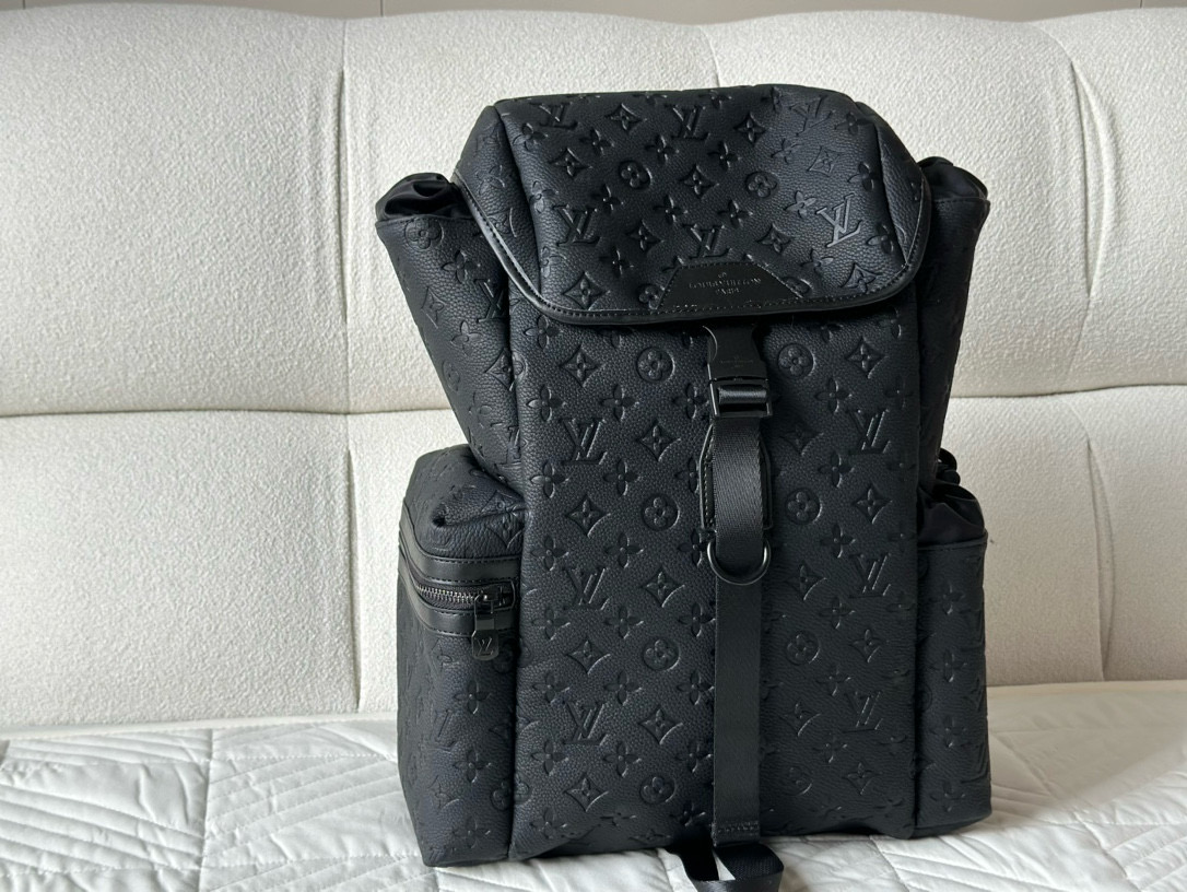 662 $76 LV gallery