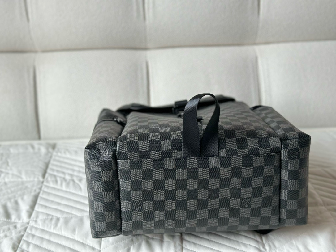 662 $76 LV gallery