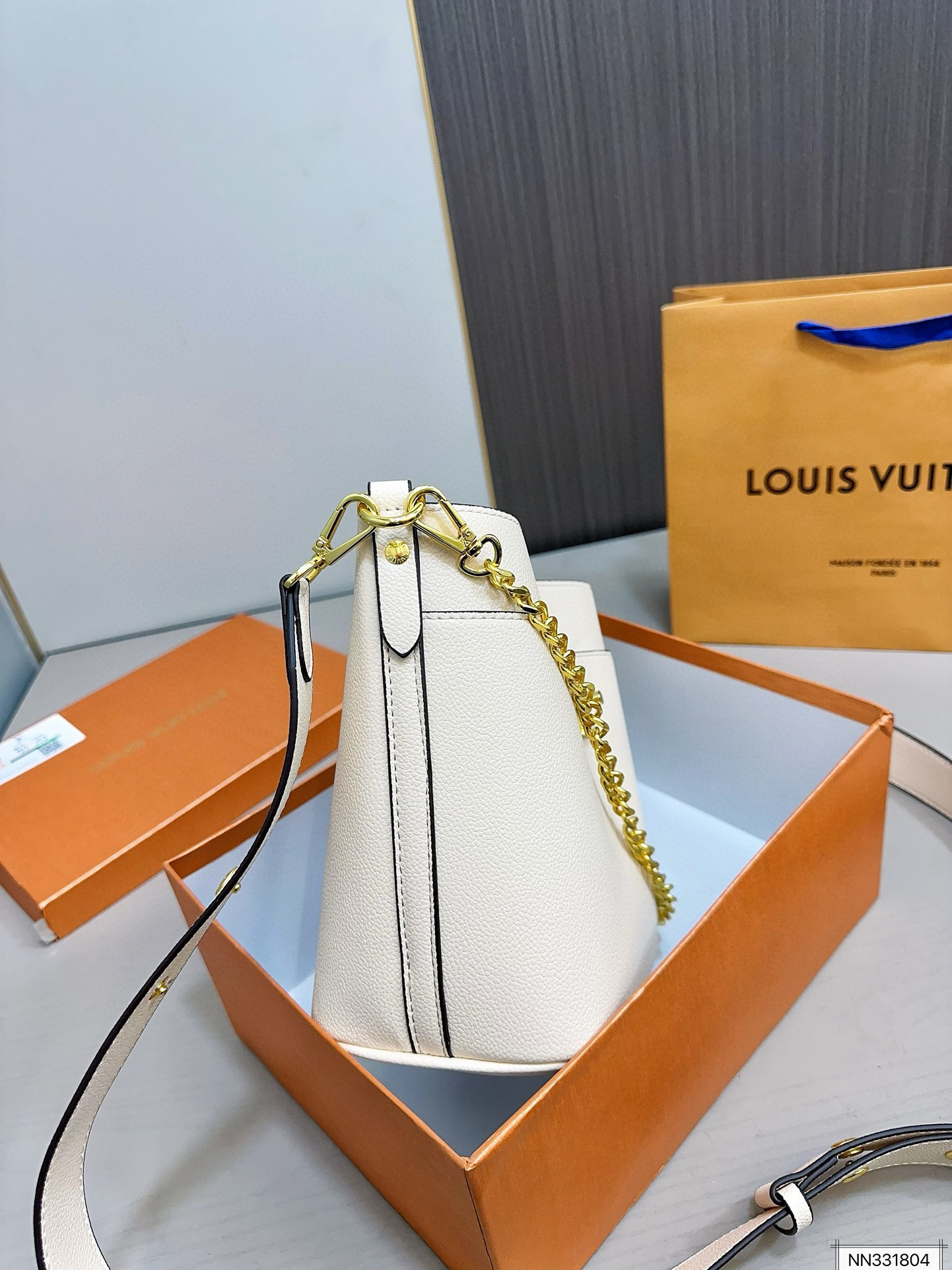 665 $56 LV gallery