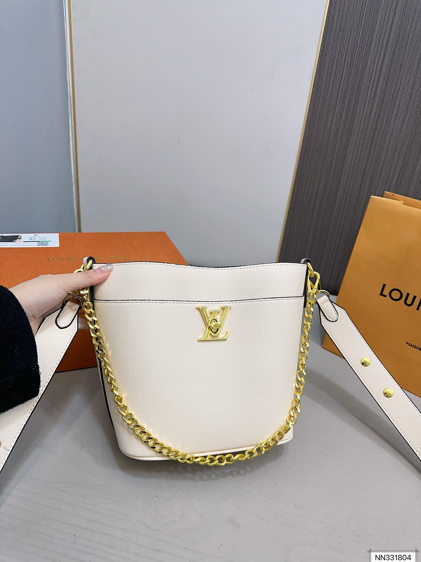 665 $56 LV gallery