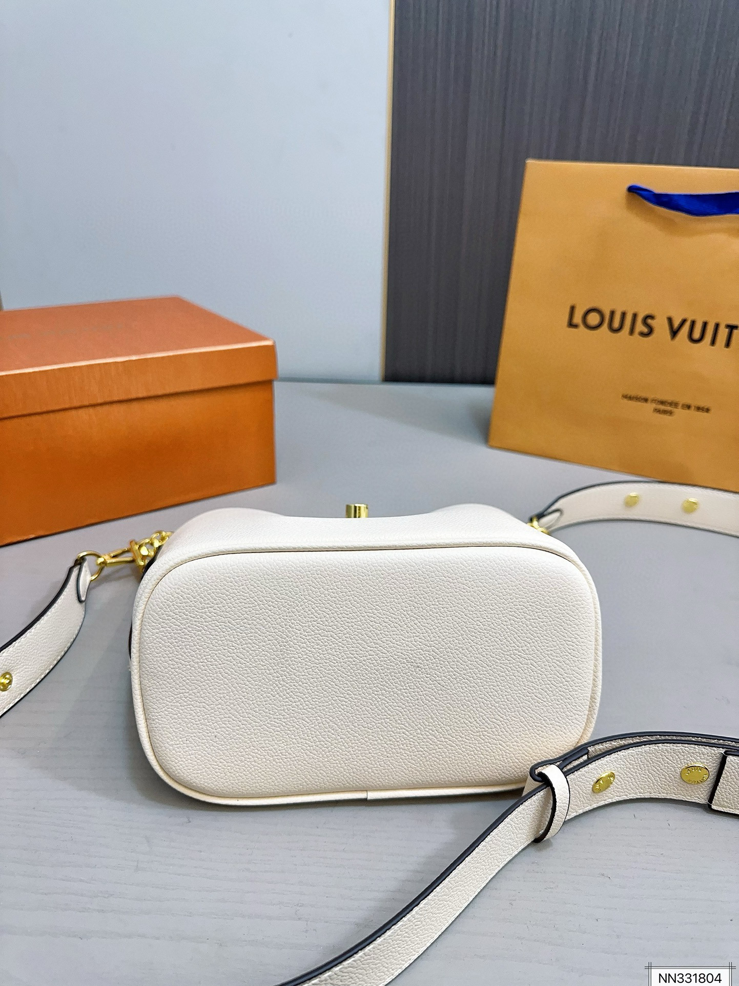 665 $56 LV gallery