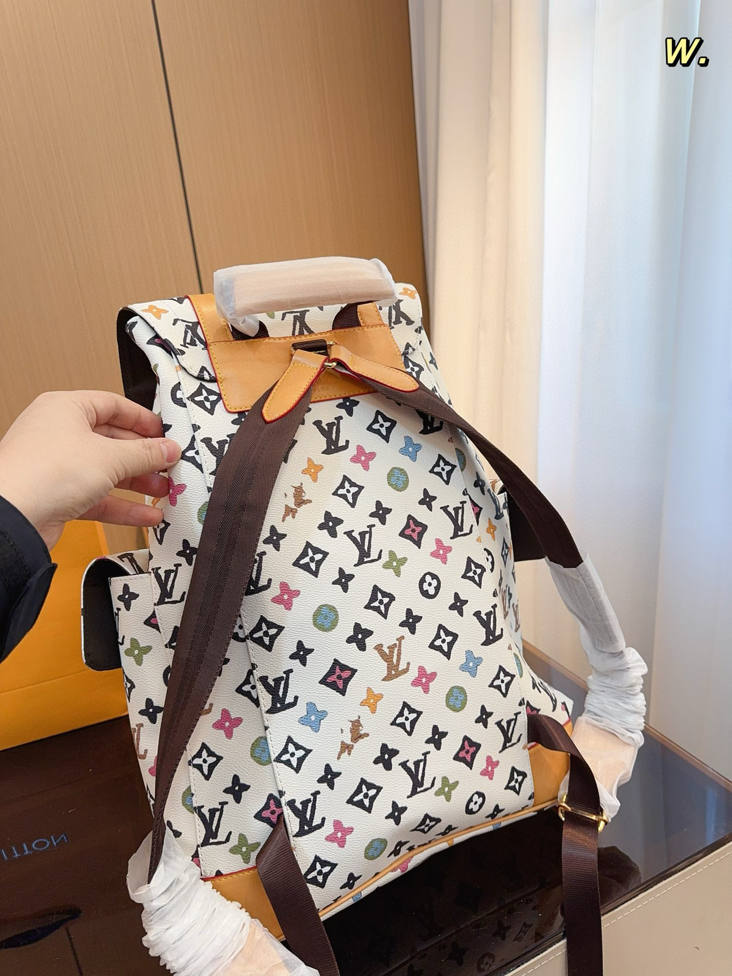 670 $64 LV gallery