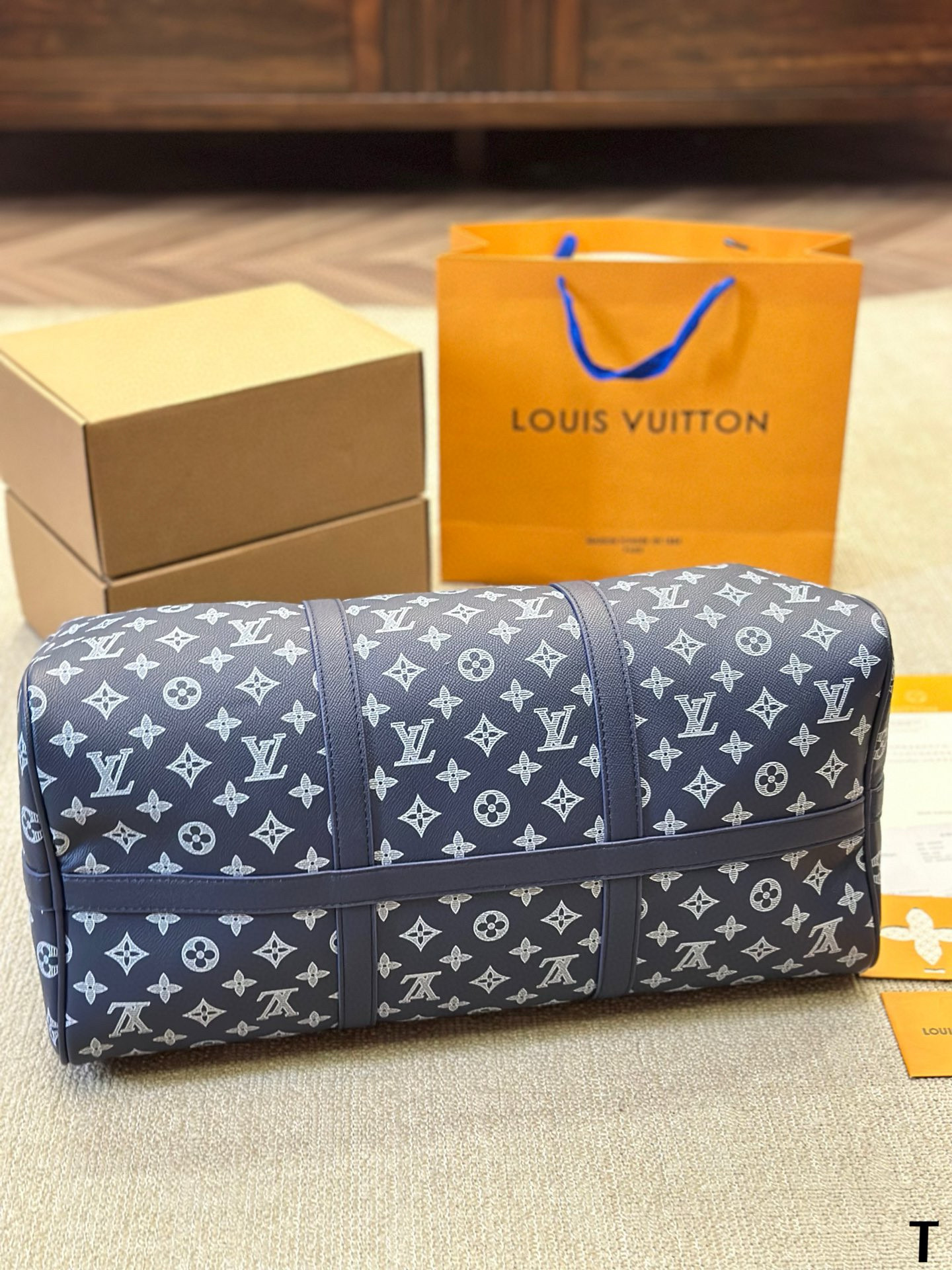 671 $77 LV gallery