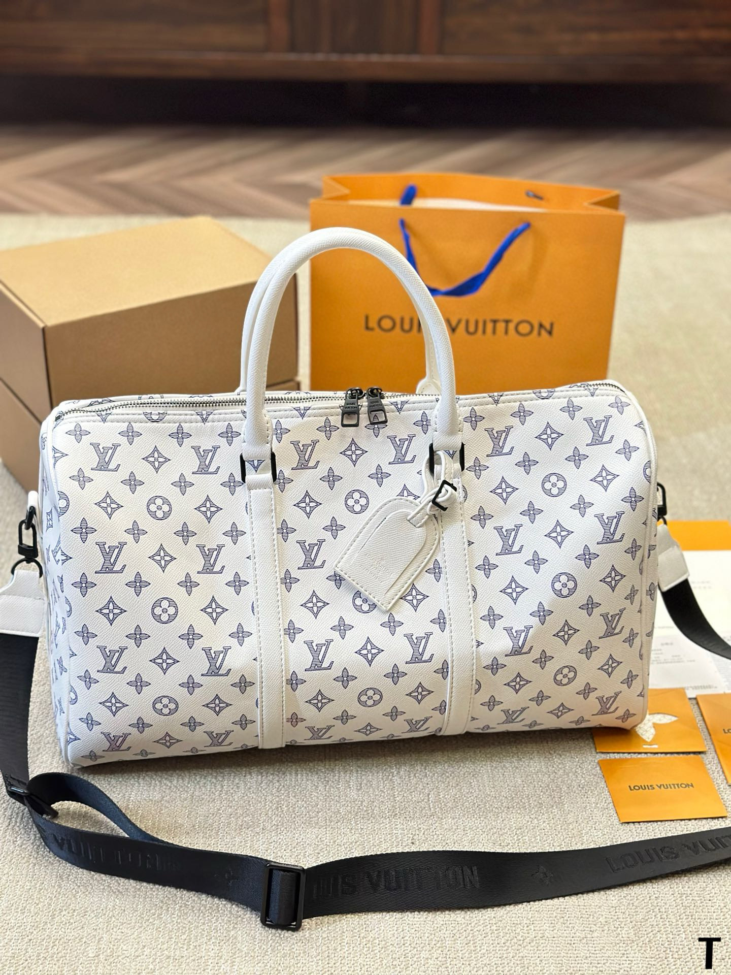 671 $77 LV gallery