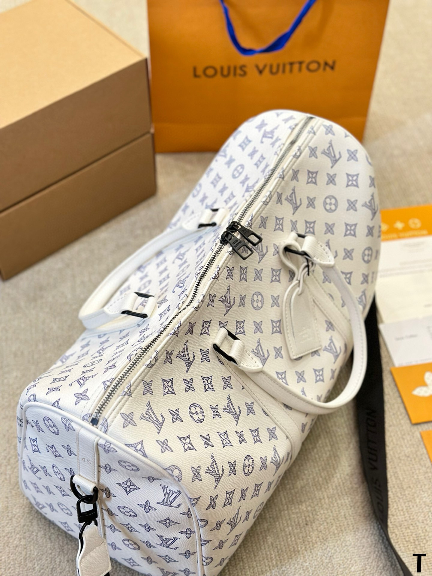 671 $77 LV gallery