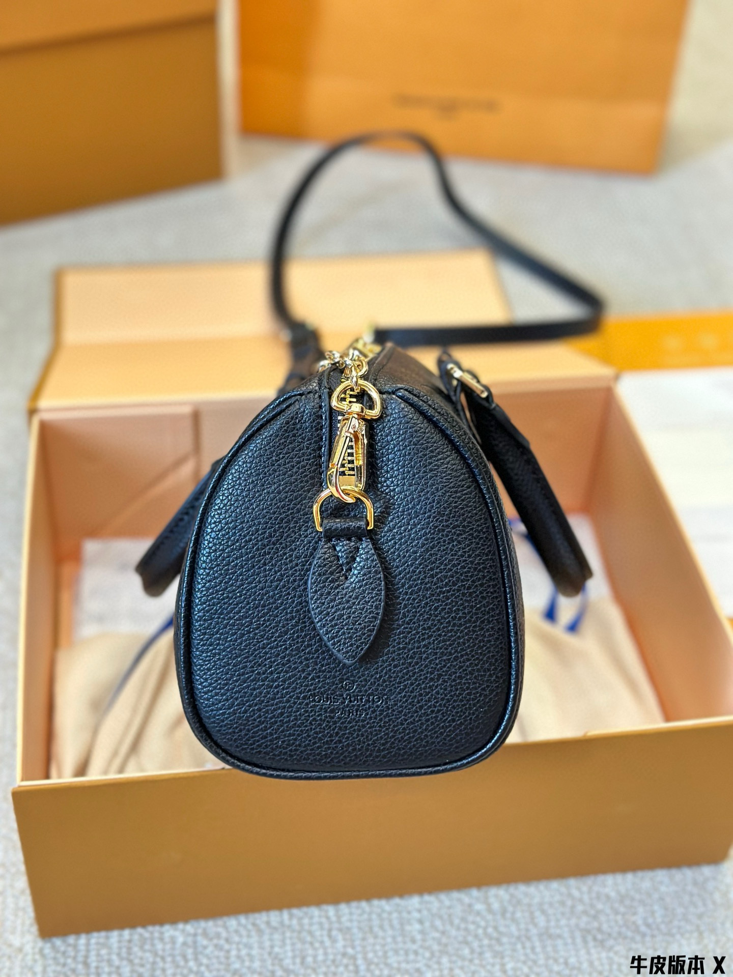 672 $75 LV gallery