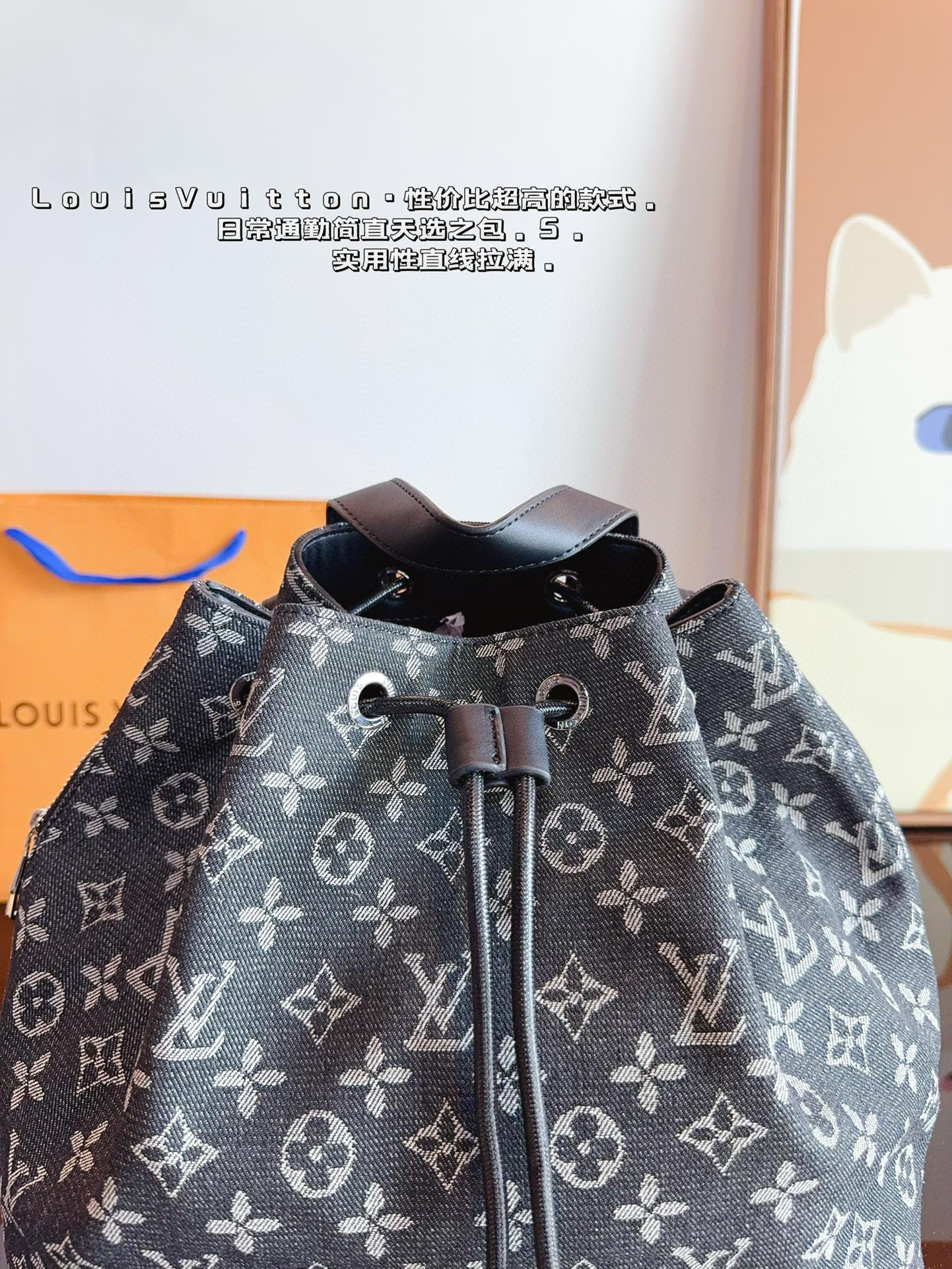 689 $65 lv gallery