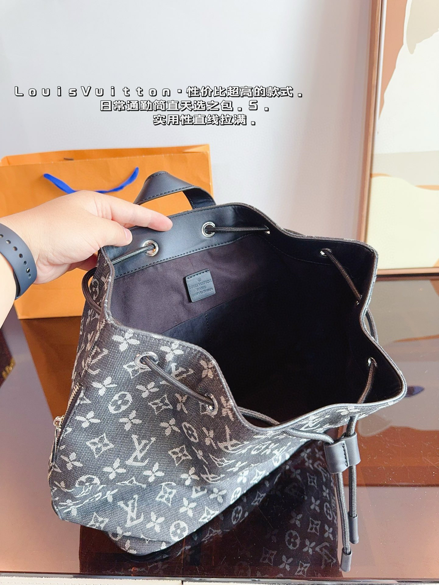 689 $65 lv gallery