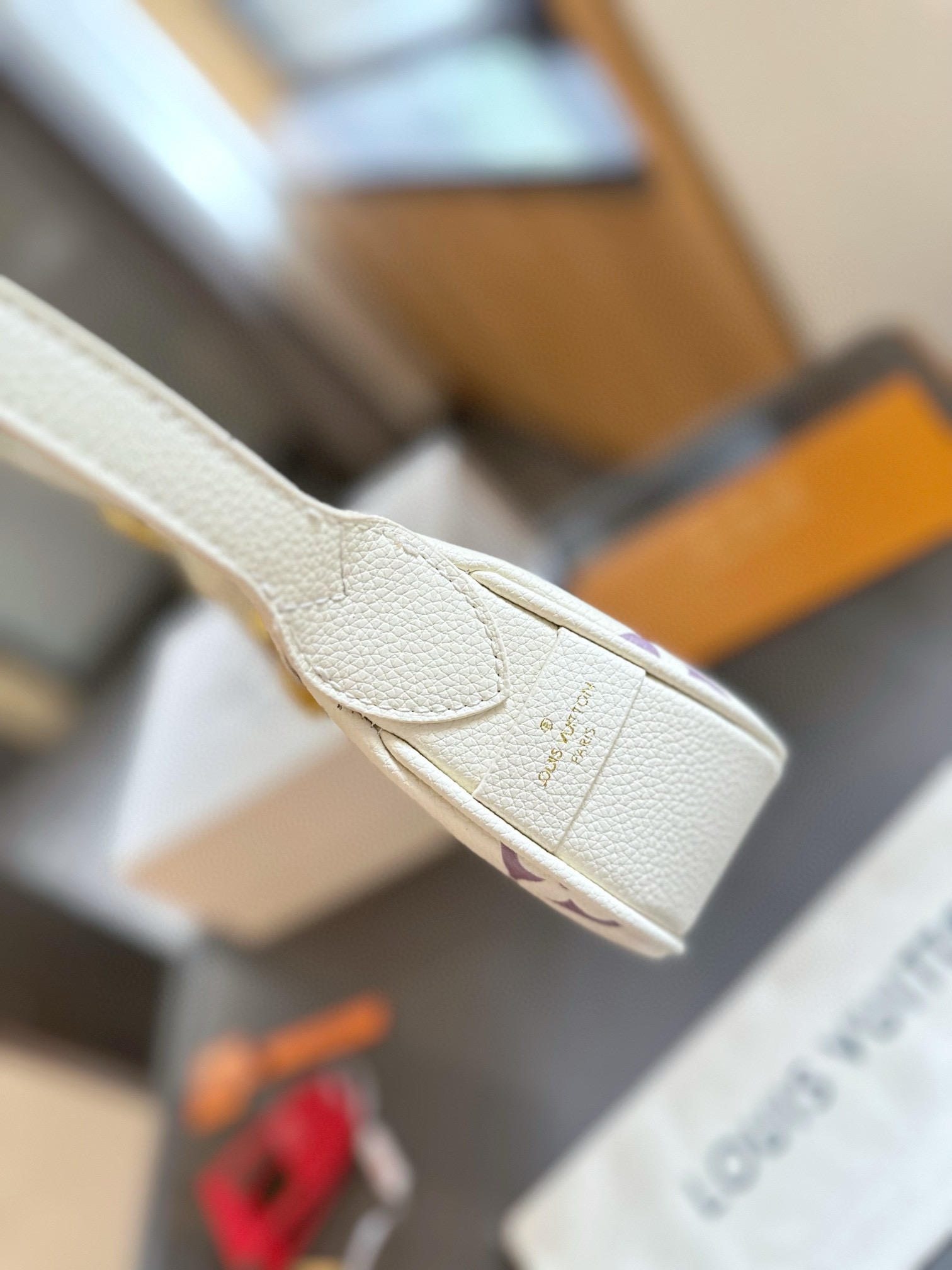 695 $77 LV gallery