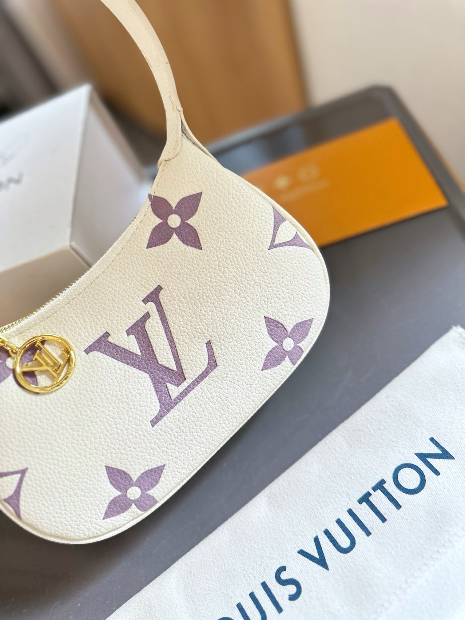 695 $77 LV gallery
