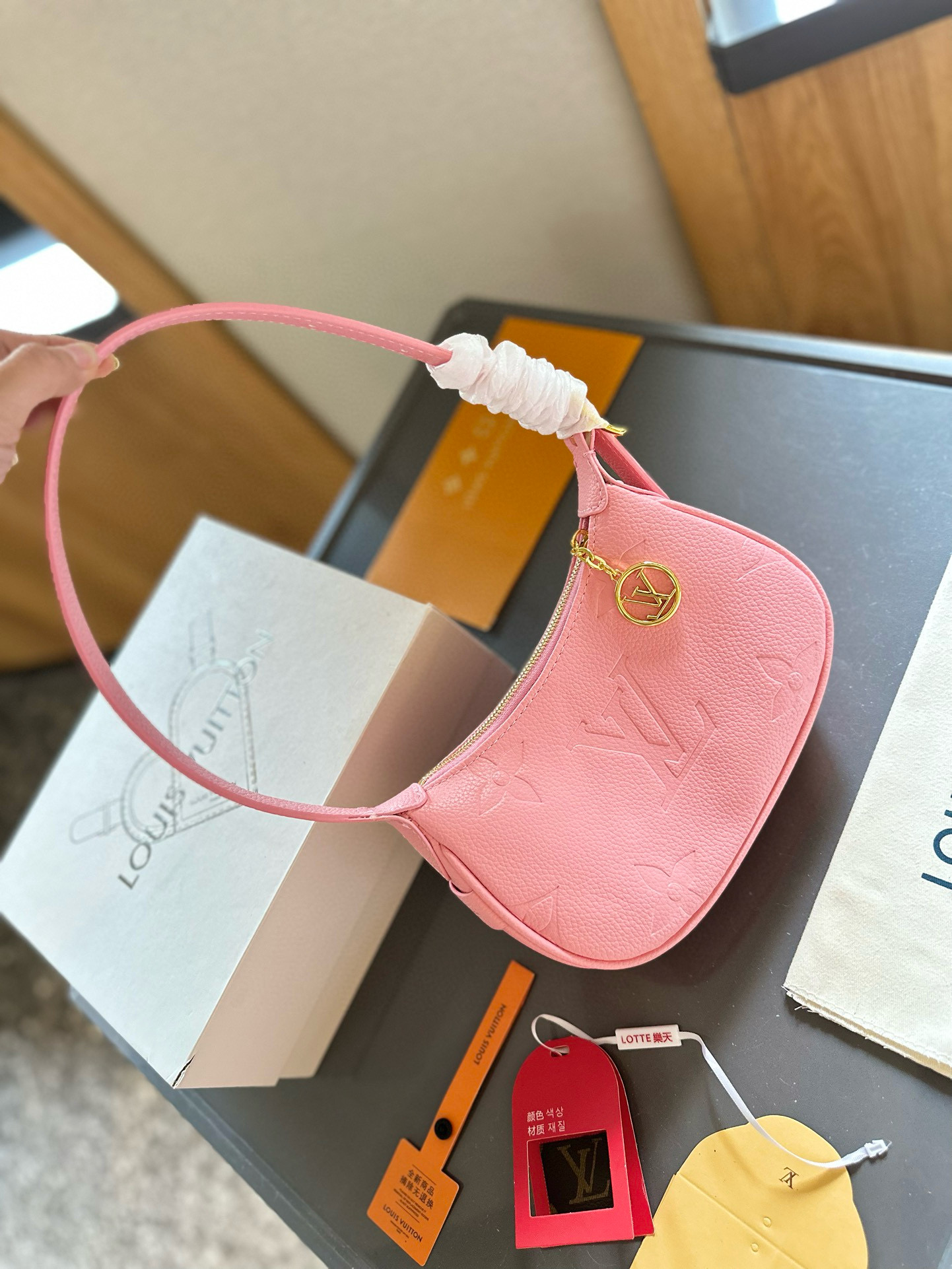 695 $77 LV gallery