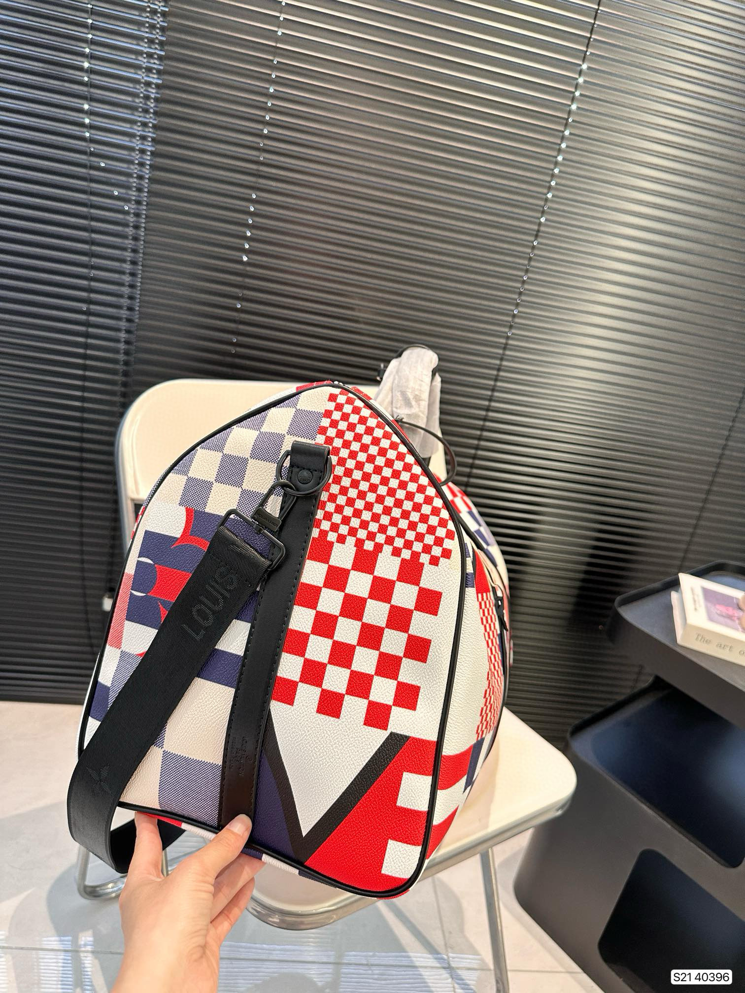 697 $59 LV gallery